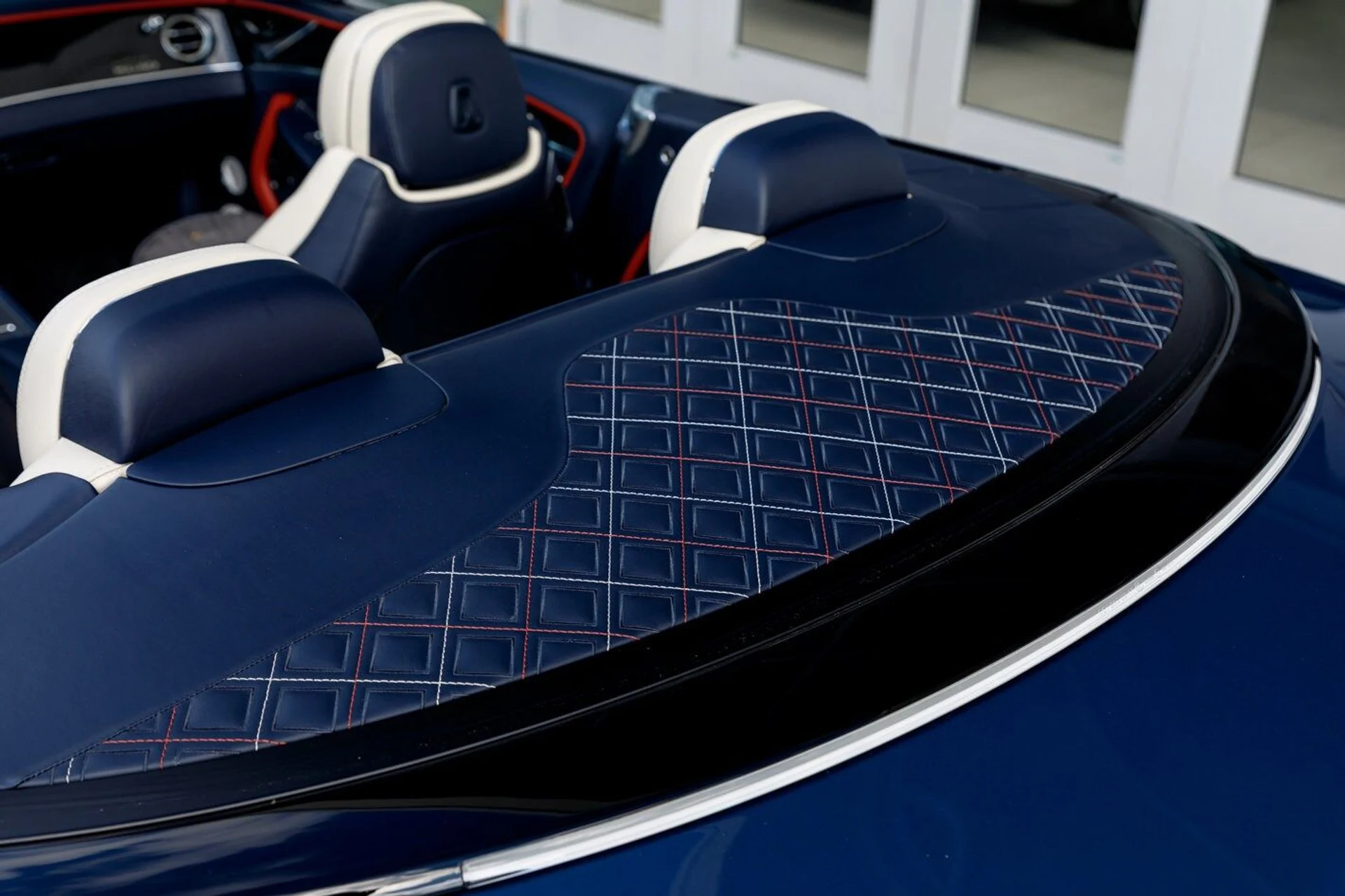 mph012_1919747924_0d9904ab19ff099be5b733b8874a3c13x_74d7738403