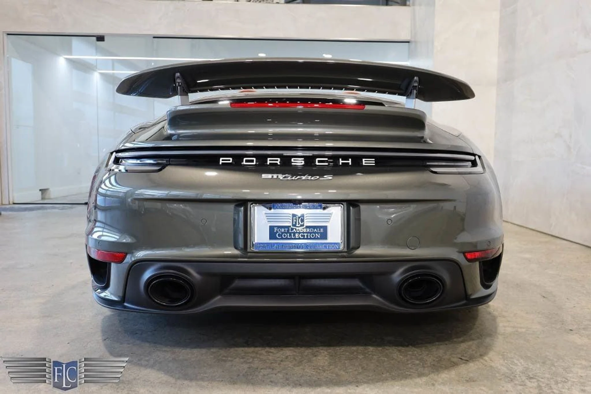 mph012_1922497872_used_2024_porsche_911_turboscabriolet_9689_22927458_13_1024_93ddb3d9b9