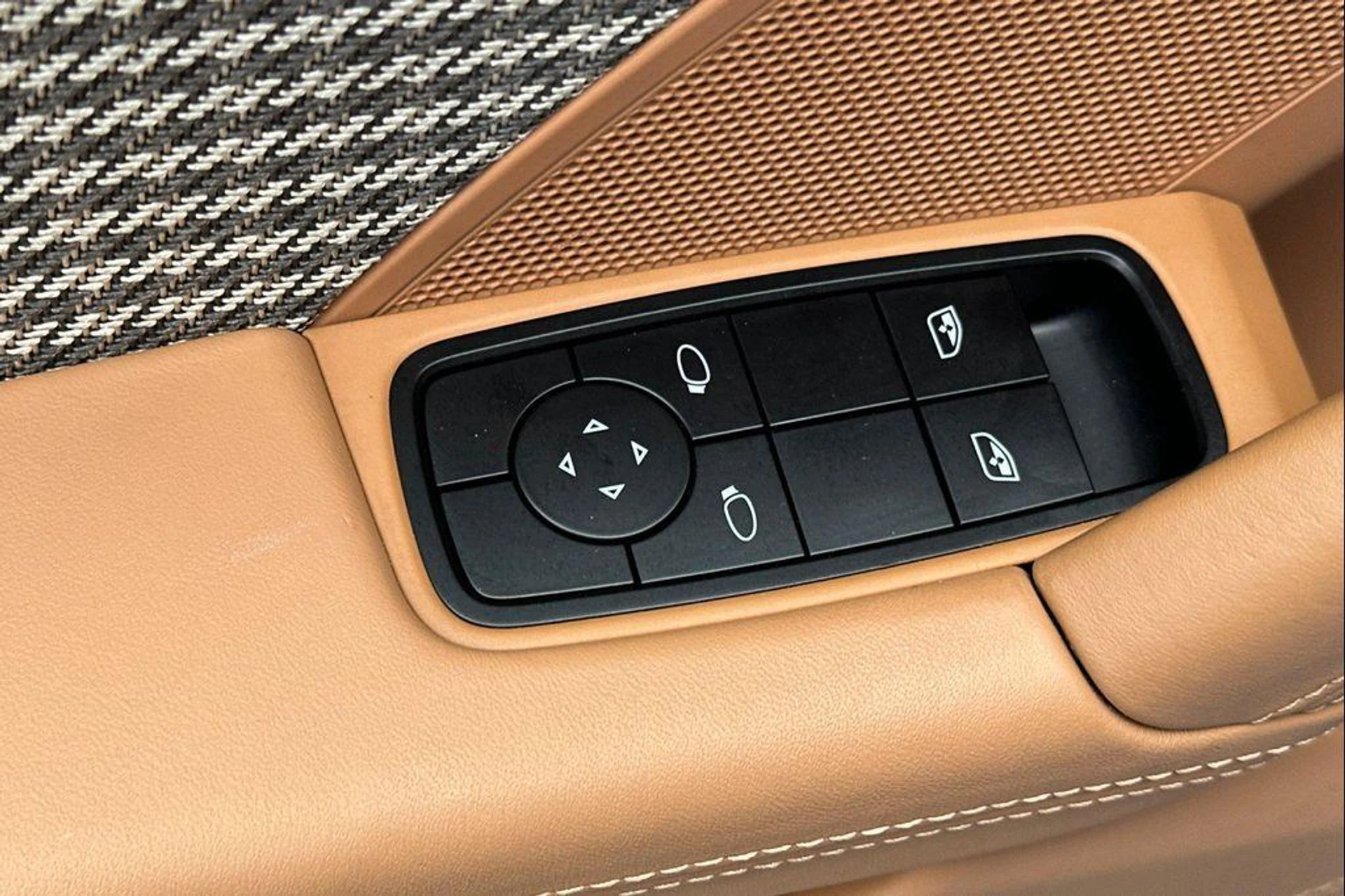 mph012_1924509701_3j_Wpg_AU_4_EI_Ipe_J_ZD_Lf15_JJ_8_Ldg_b4635e4797