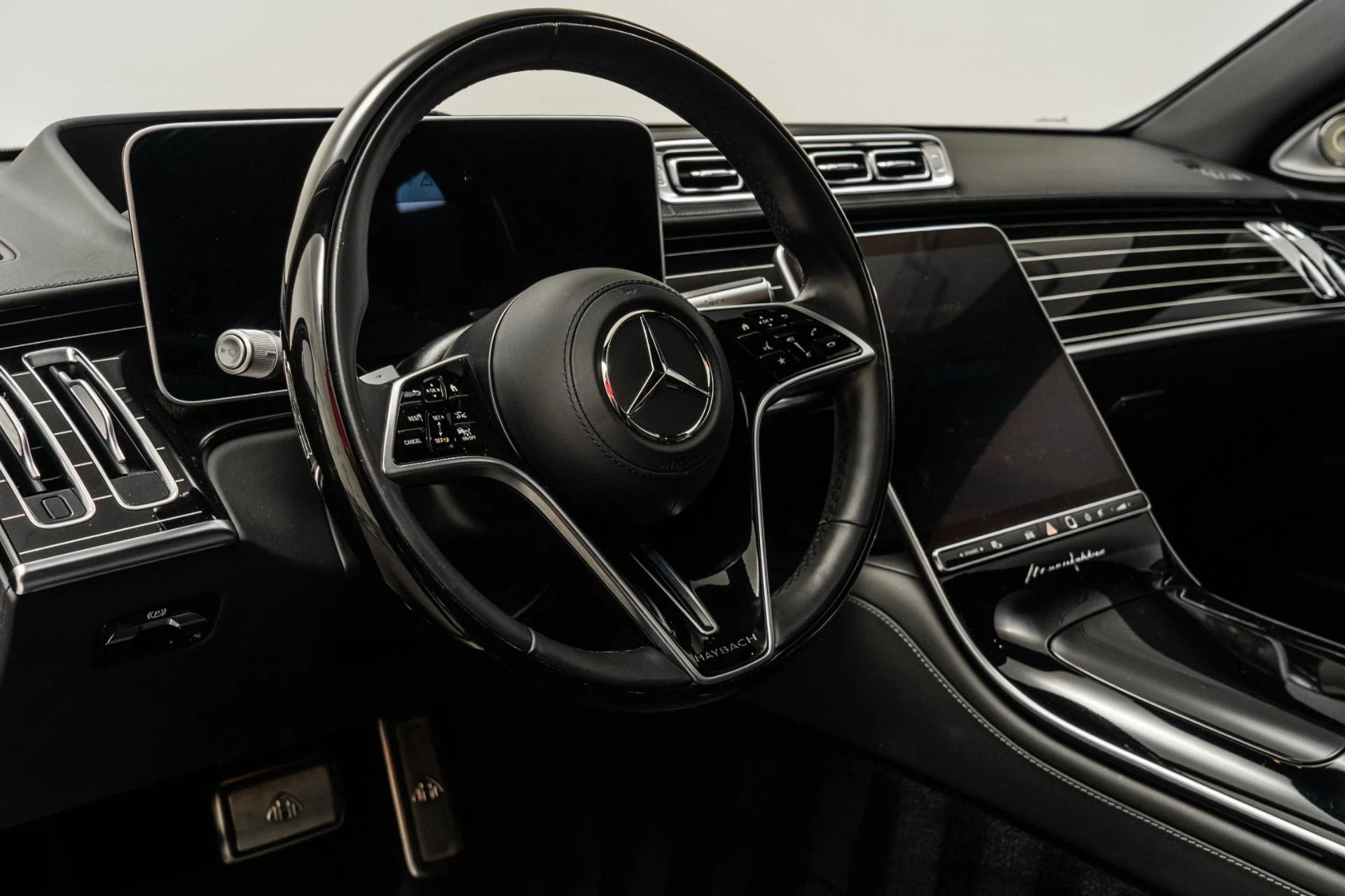 mph012_1932170632_Used_2023_Mercedes_Benz_Mercedes_Maybach_S_680_Executive_Rear_Seat_Package_V12_Power_Immense_Room_1759929527_4672005f39