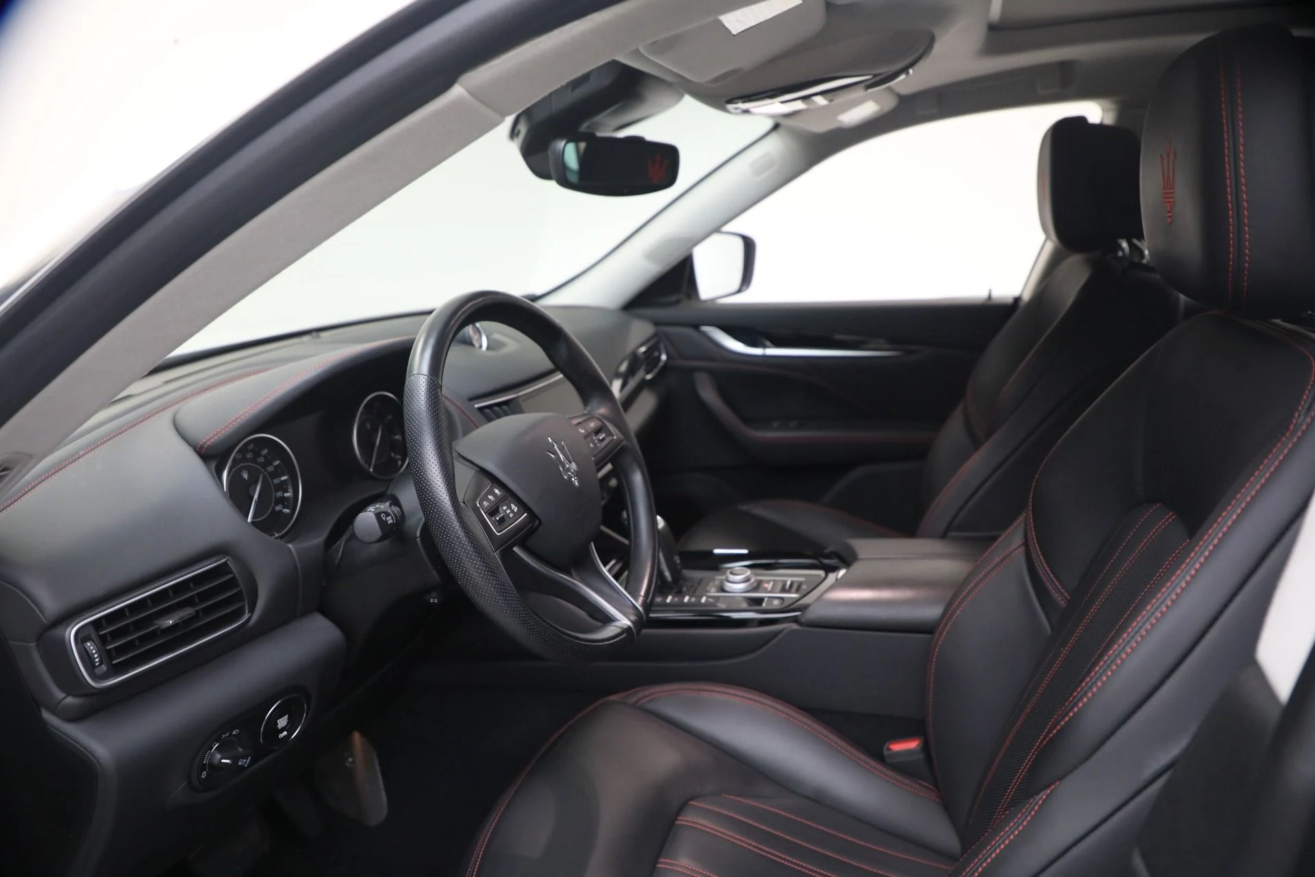 mph012_1944625209_Used_2022_Maserati_Levante_GT_1764079990_9536ef5f74