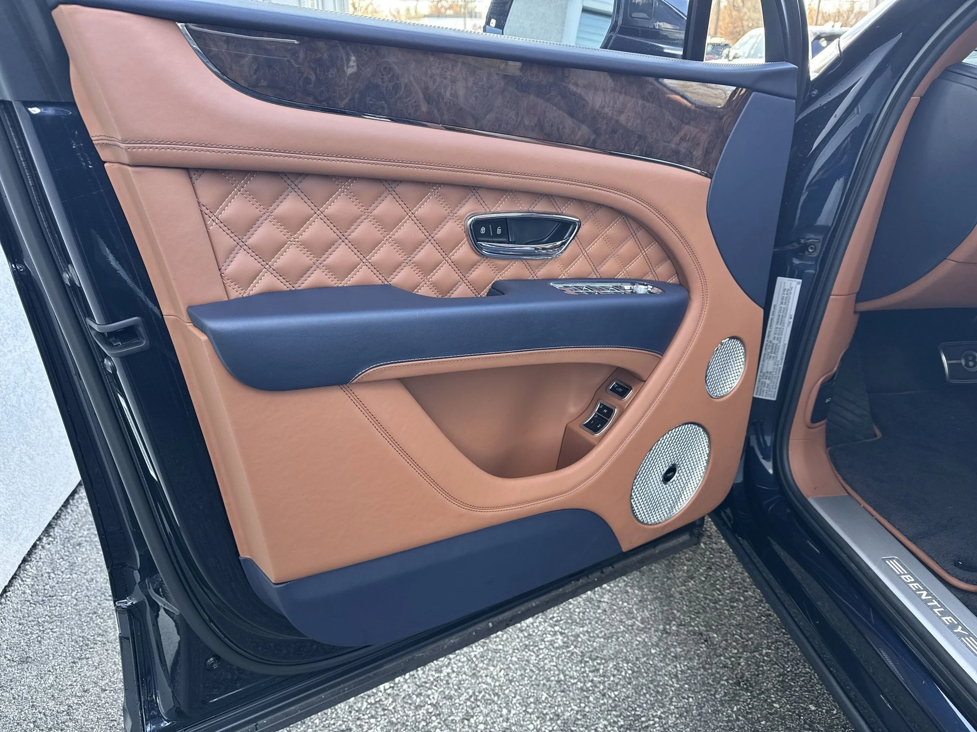 mph012_195154177_804b46fd4431d7cd6971e56369678fc2x_51f8fe497f