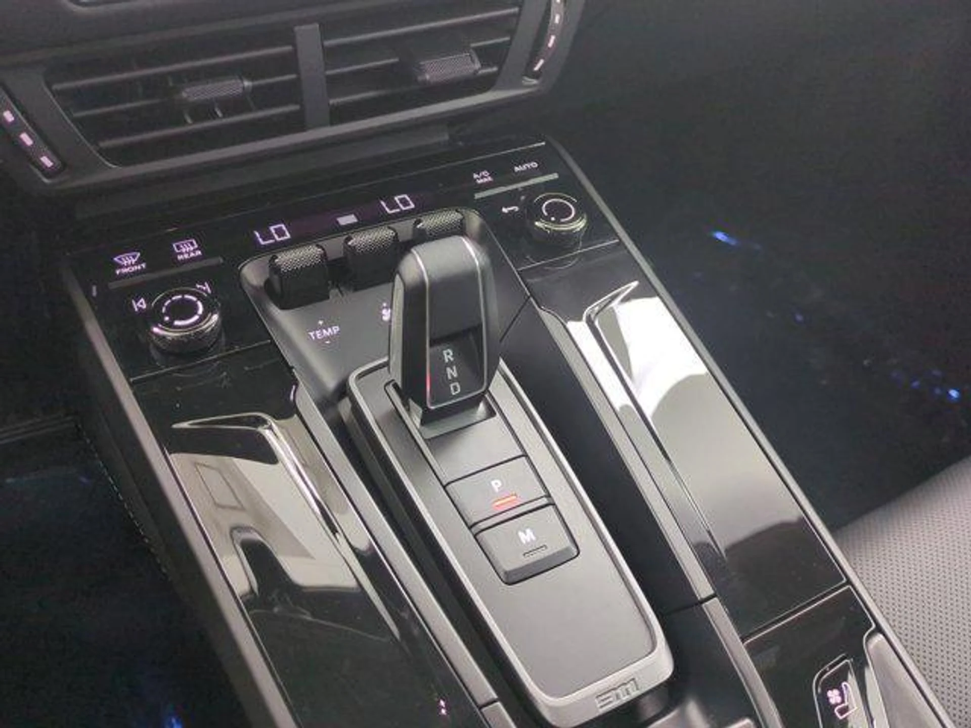 mph012_1951999021_f_Z_L2_WSY_Lslq_OZ_Af_F_Lg_NZ_0qsz4_M_8dbf1ef5aa