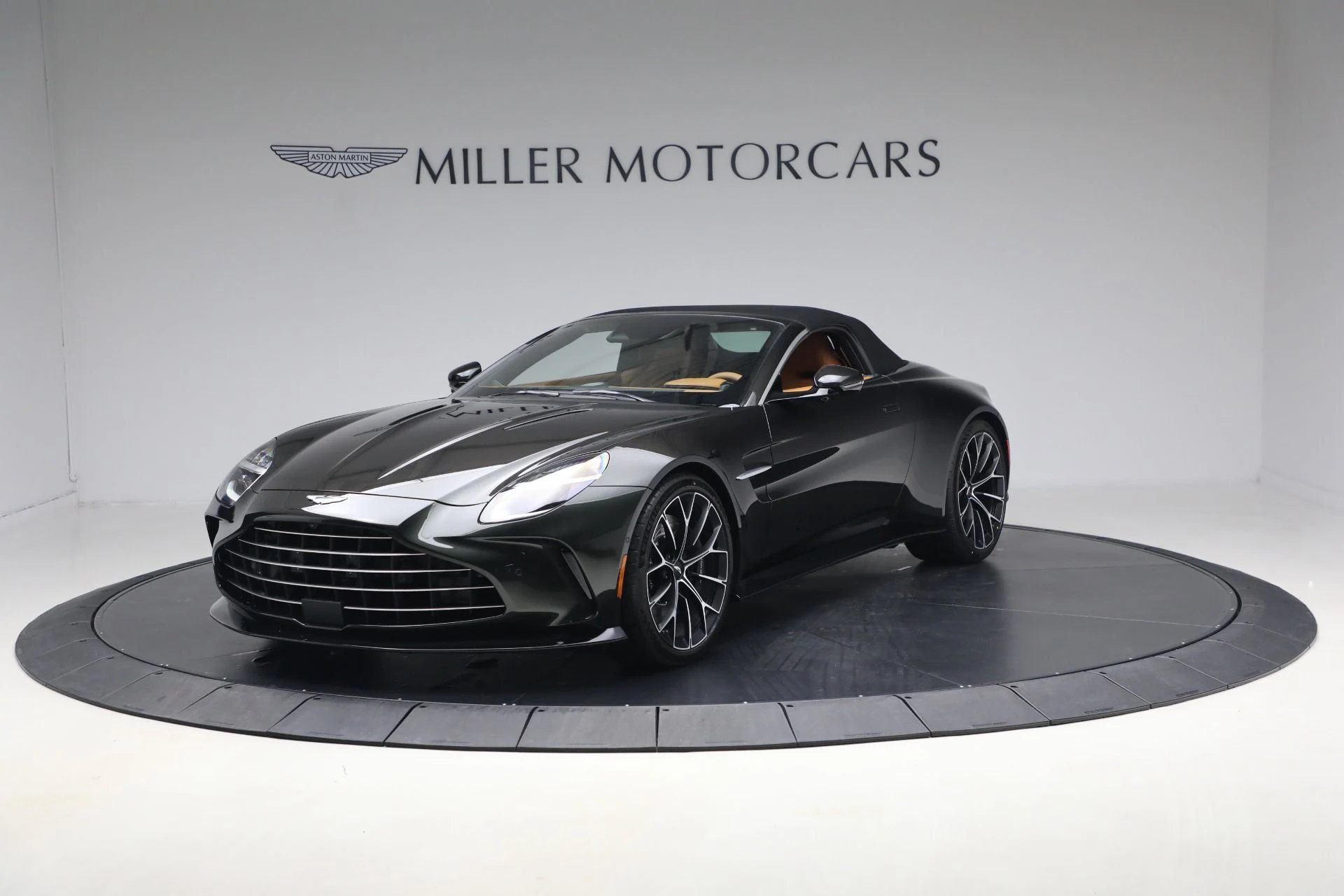 mph012_1954404038_New_2026_Aston_Martin_Vantage_Roadster_1767214554_37c7938869