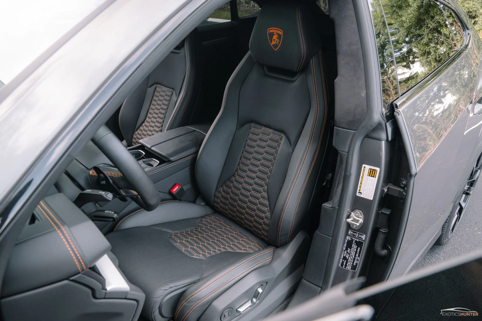 mph012_1957999000_Used_2021_Lamborghini_Urus_w_Bang_Olufsen_Advanced_Sound_Parkassist_1758750772_5a1fd220c3