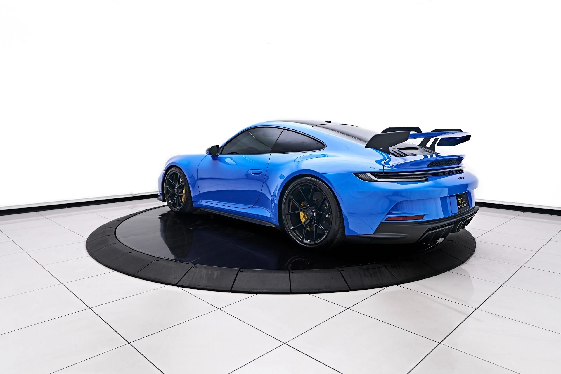 mph012_1960487796_Used_2022_Porsche_911_GT_3_1757034805_a831447811