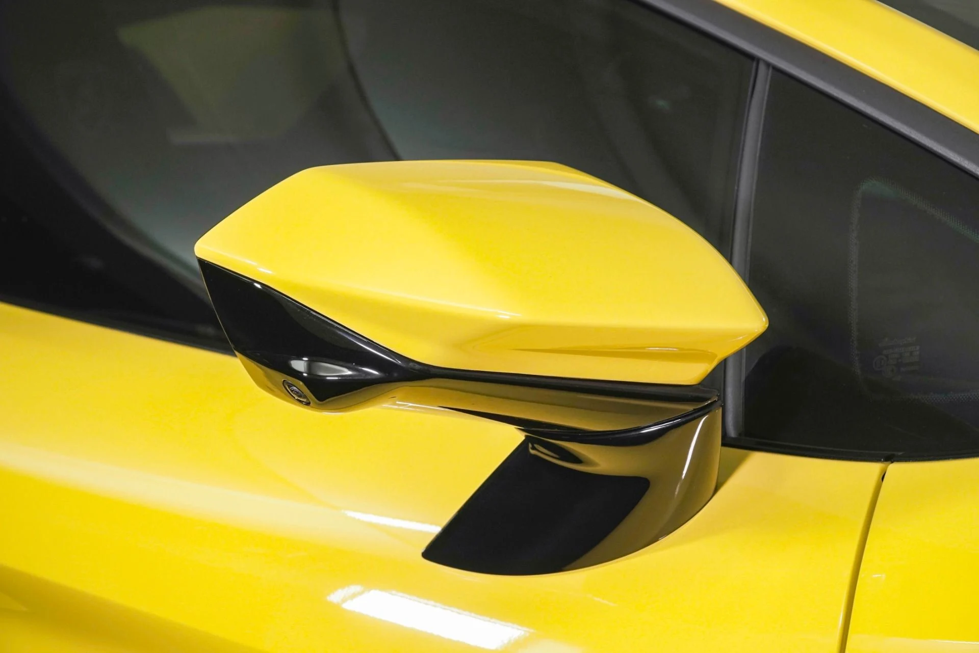 mph012_1966929446_Used_2026_Lamborghini_Temerario_1785784012_4c77c9aa1b