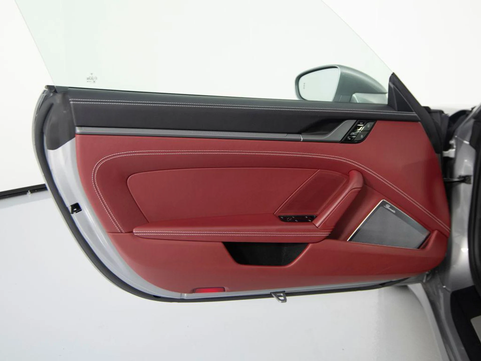 mph012_1969660072_D1s3d30_Zqs_FJE_0_G0_YH_8_Gw_QJT_Moc_49eca18b16