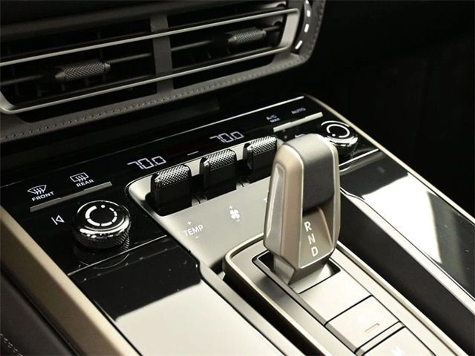 mph012_1975238482_3ca384ad7a619c1d09eae288f1650a71x_6f291aaa28