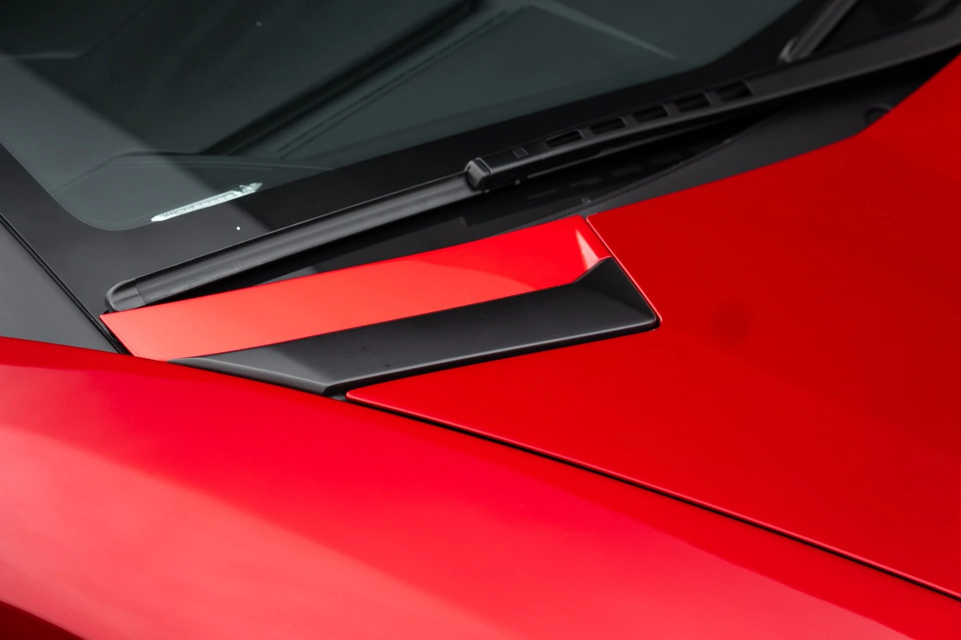 mph012_1977554178_Used_2018_Lamborghini_Aventador_Roadster_LP_740_4_S_1770343320_1e21afe675