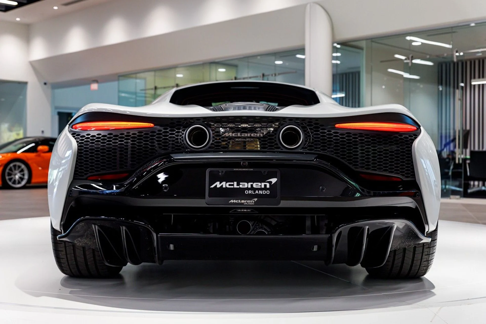 mph012_198021504_669_p13_l_80afa70479