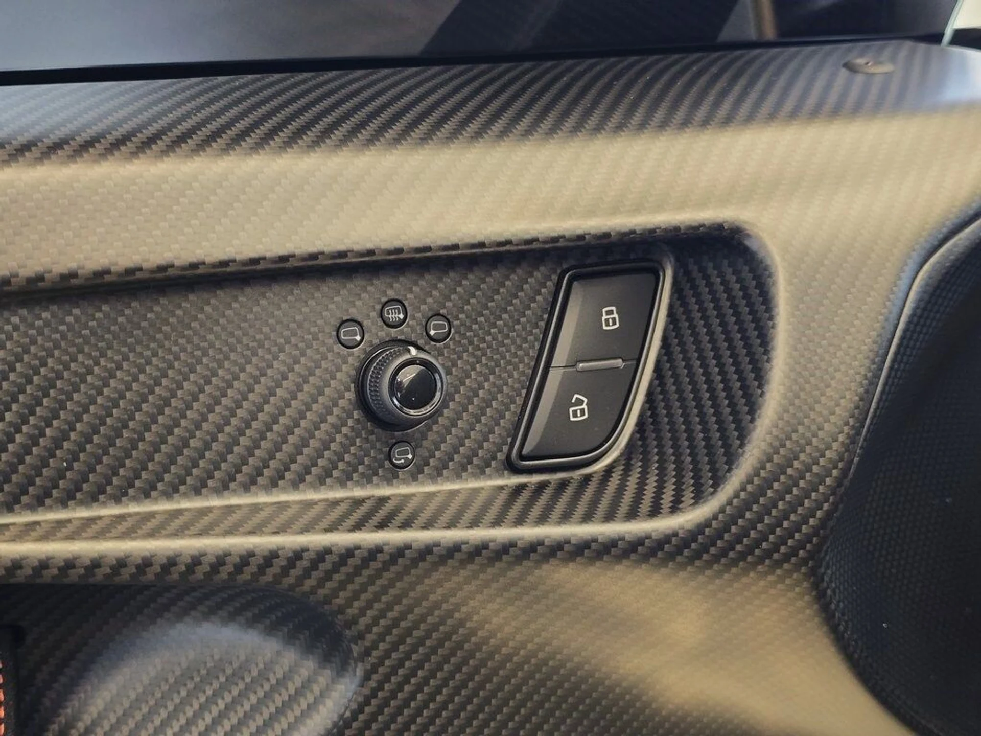 mph012_1990934521_db57997b6543e9548eb3ee912d178359x_42f3b884fa