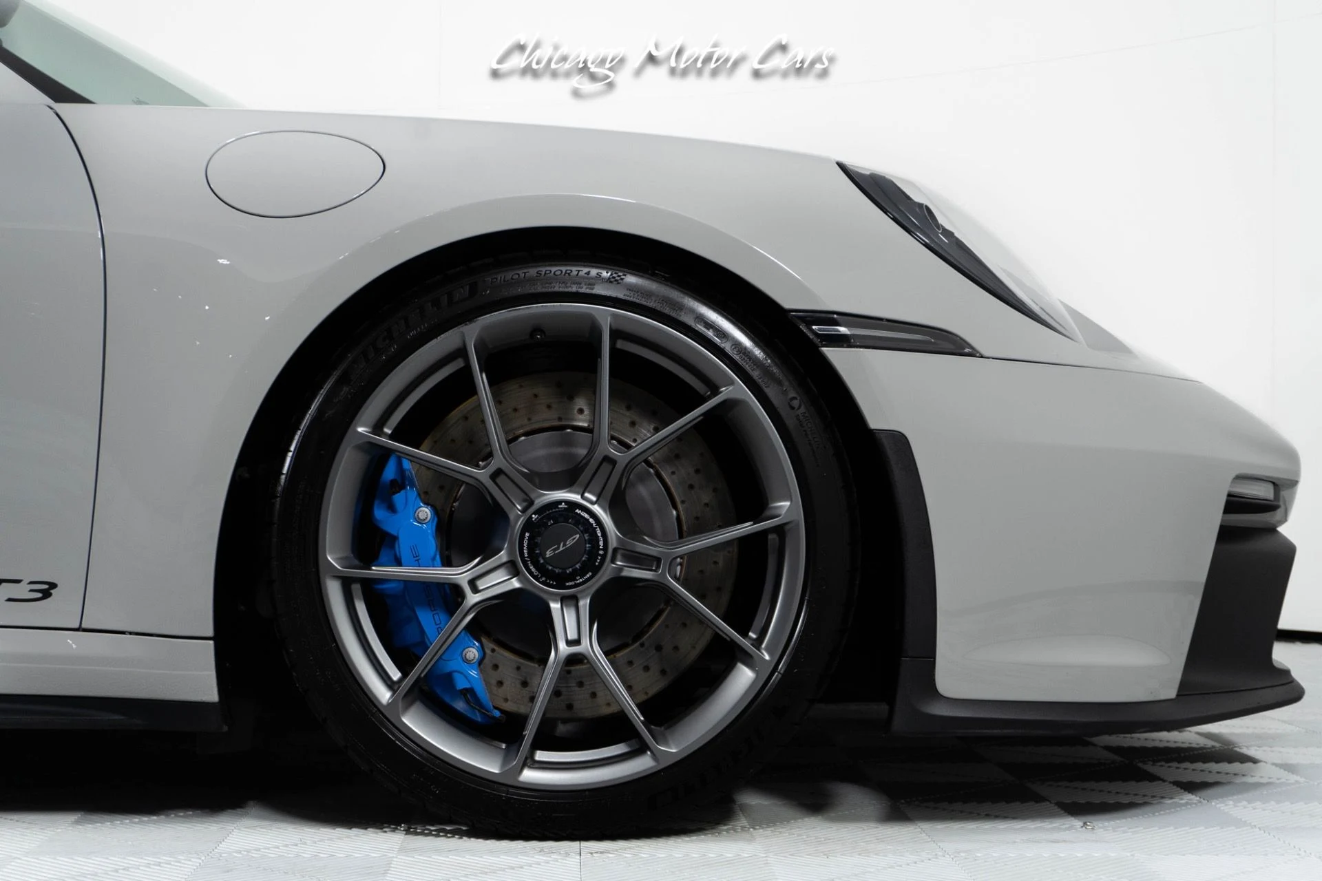 mph012_1992135476_12921_p13_l_2960f6ecc2