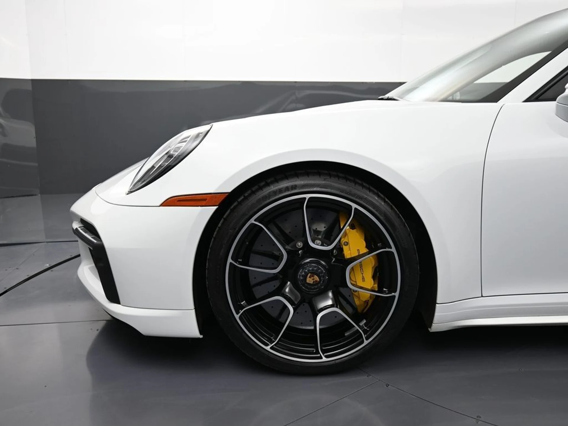 mph012_1993337208_image_12_8e1f7e6a61