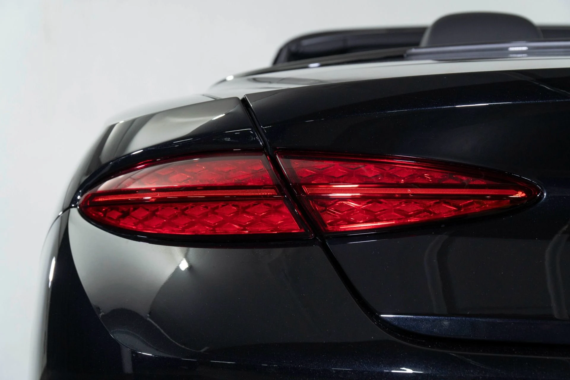 mph012_1997719407_New_2026_Bentley_Continental_GTC_Azure_1777565984_f2f7b3f5df