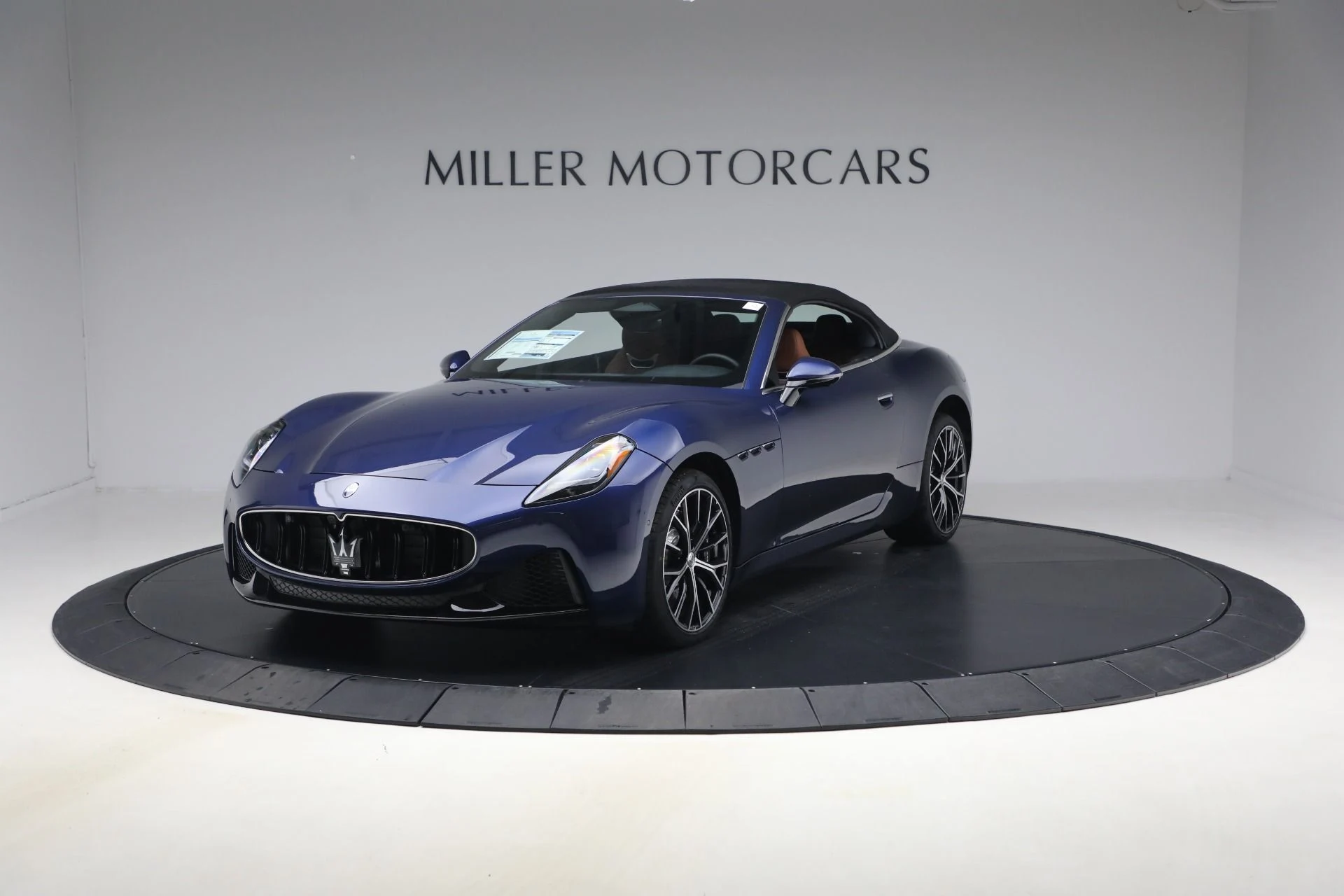 mph012_2001768875_New_2026_Maserati_Gran_Cabrio_Modena_1768666985_bfc8761856