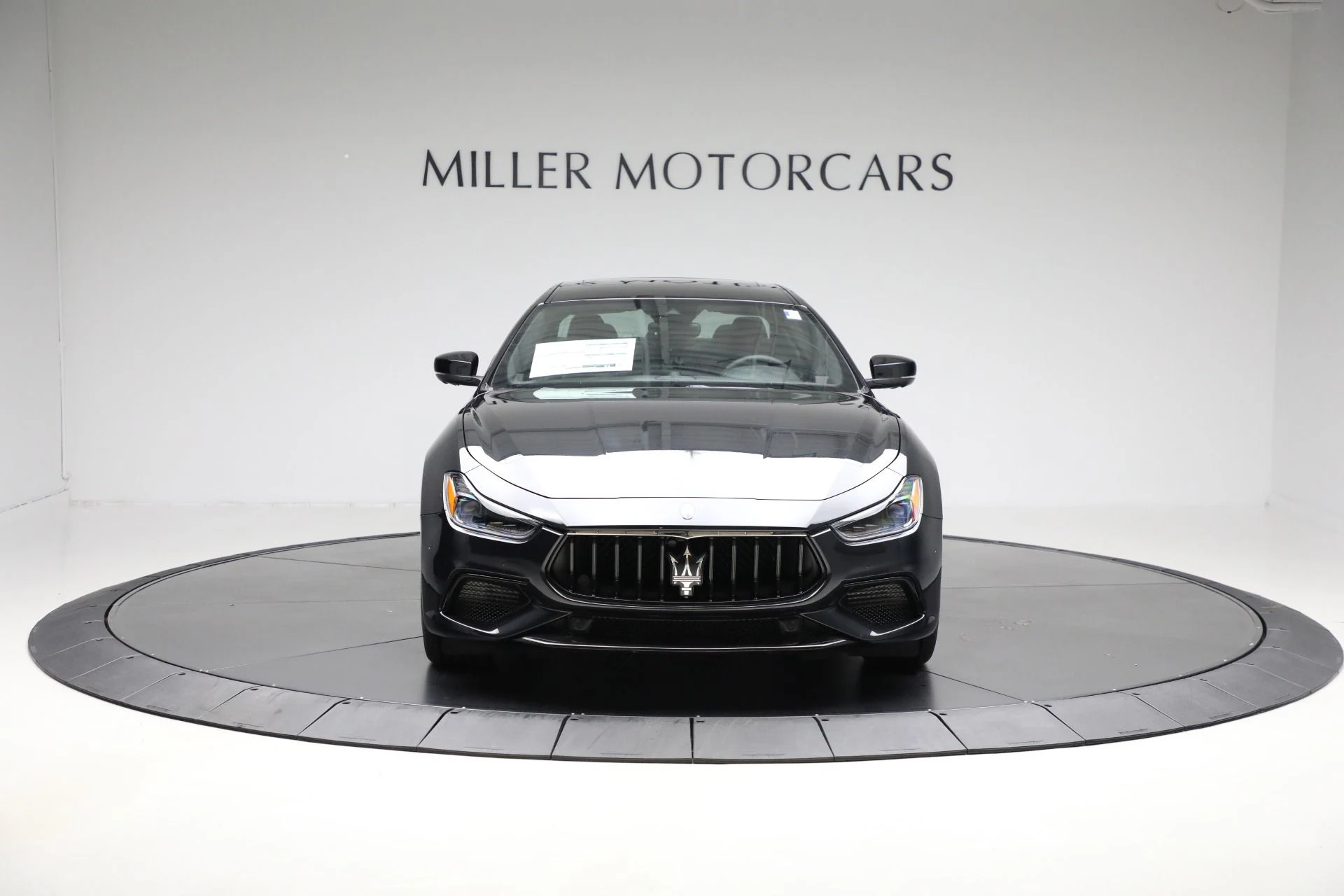 mph012_2013548070_New_2024_Maserati_Ghibli_Modena_Ultima_Q4_080e68b4f5