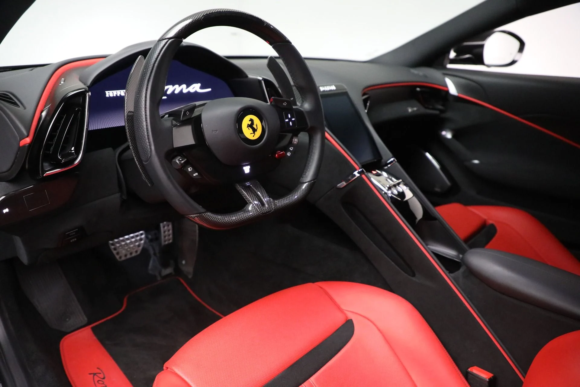 mph012_2022994844_Used_2022_Ferrari_Roma_1707749900_8926dd383b