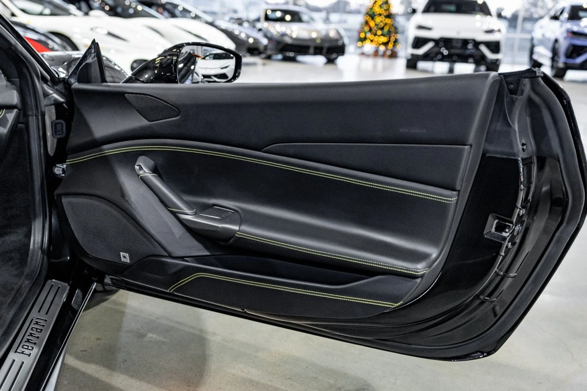 mph012_2027364034_k_A_55c7d28485