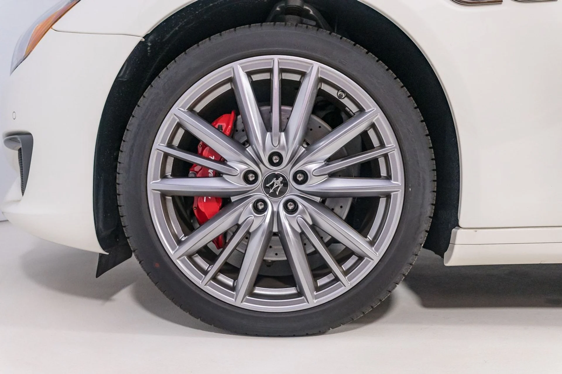 mph012_2028121893_84001266568b42d7bd8ff7ba64be10bb_d5d981757c