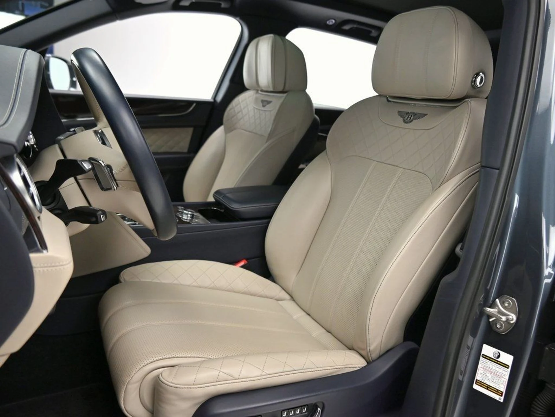 mph012_2028555935_c70c799fb32376924ccc168590f3b4a2_b049750d82