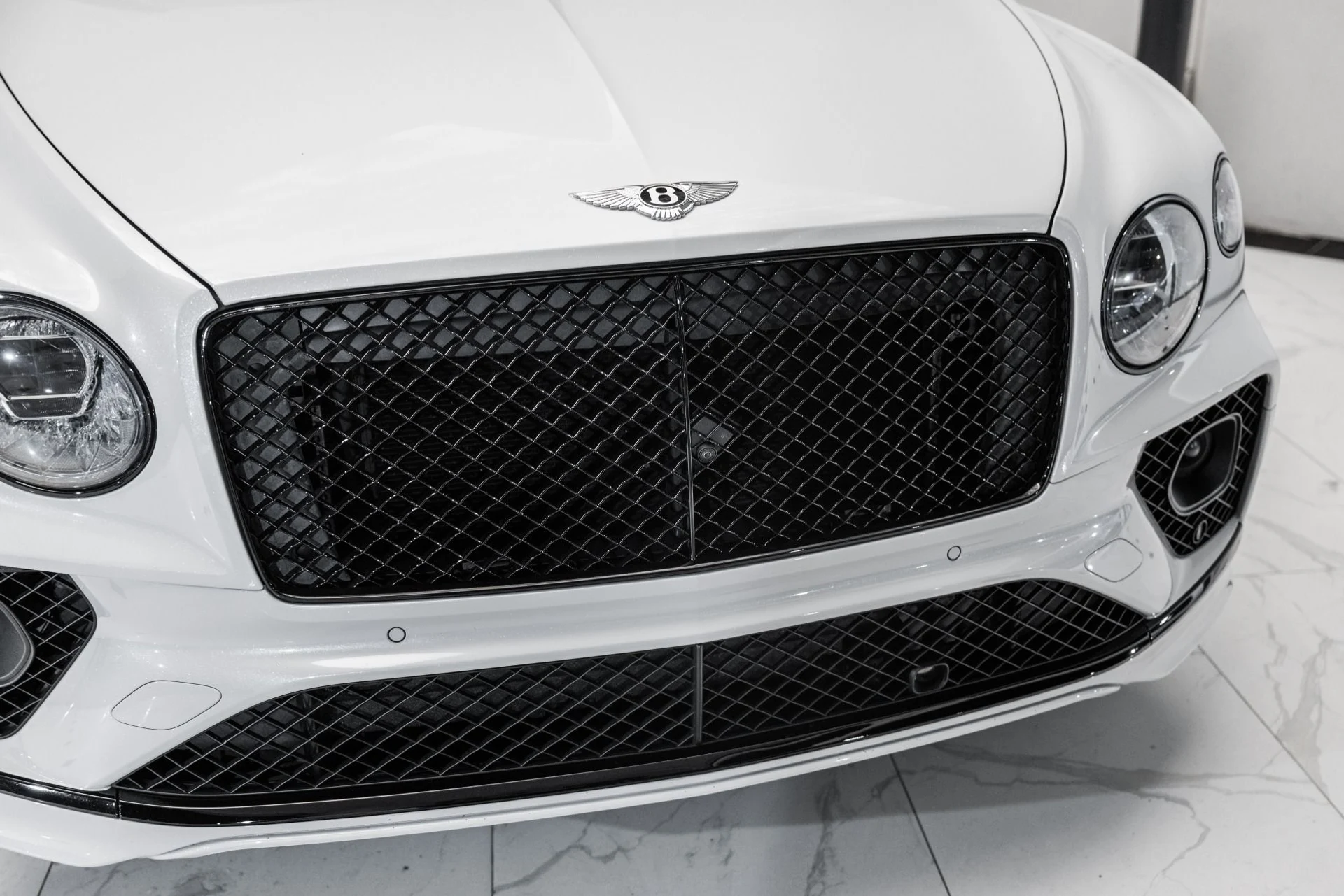 mph012_2030020337_Used_2021_Bentley_Bentayga_V8_1759421364_c197e03f82