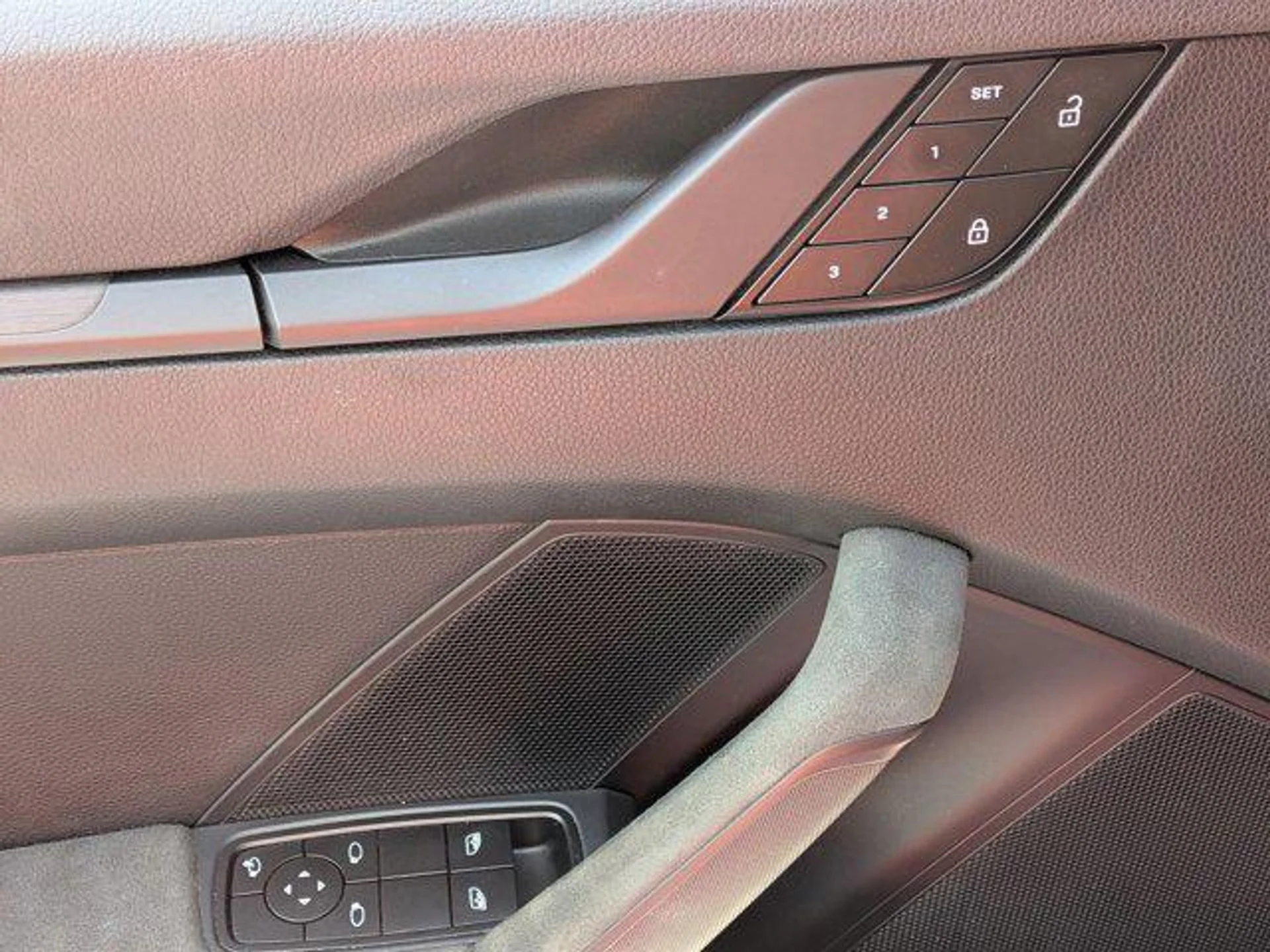 mph012_2030504332_g_Hd1_J_Cj14t3xx6_PV_28_Udq7_Pb_PKA_54e3392846