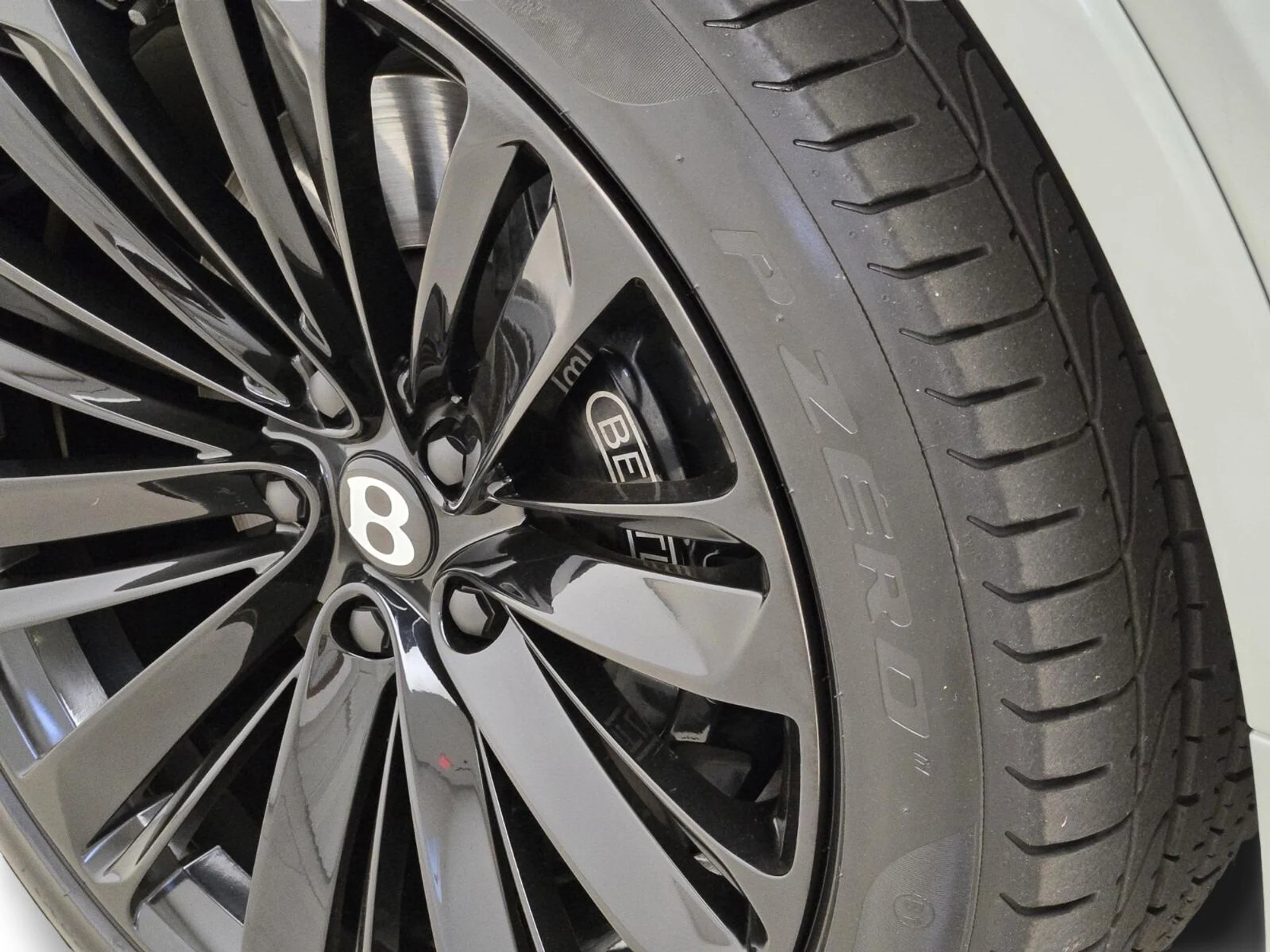 mph012_2035385814_Used_2023_Bentley_Bentayga_Speed_1752991616_70798b448c