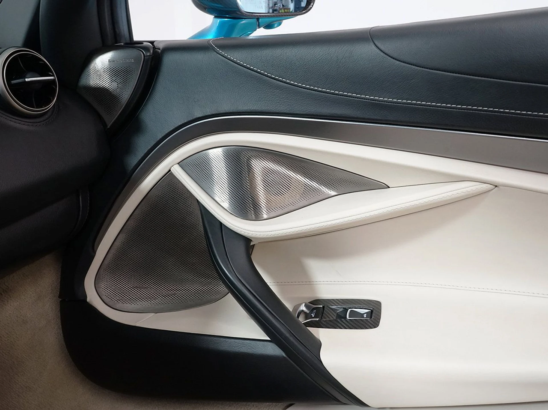 mph012_203802452_4a323dd071c72052fad42afdd67699ce_42e526babc