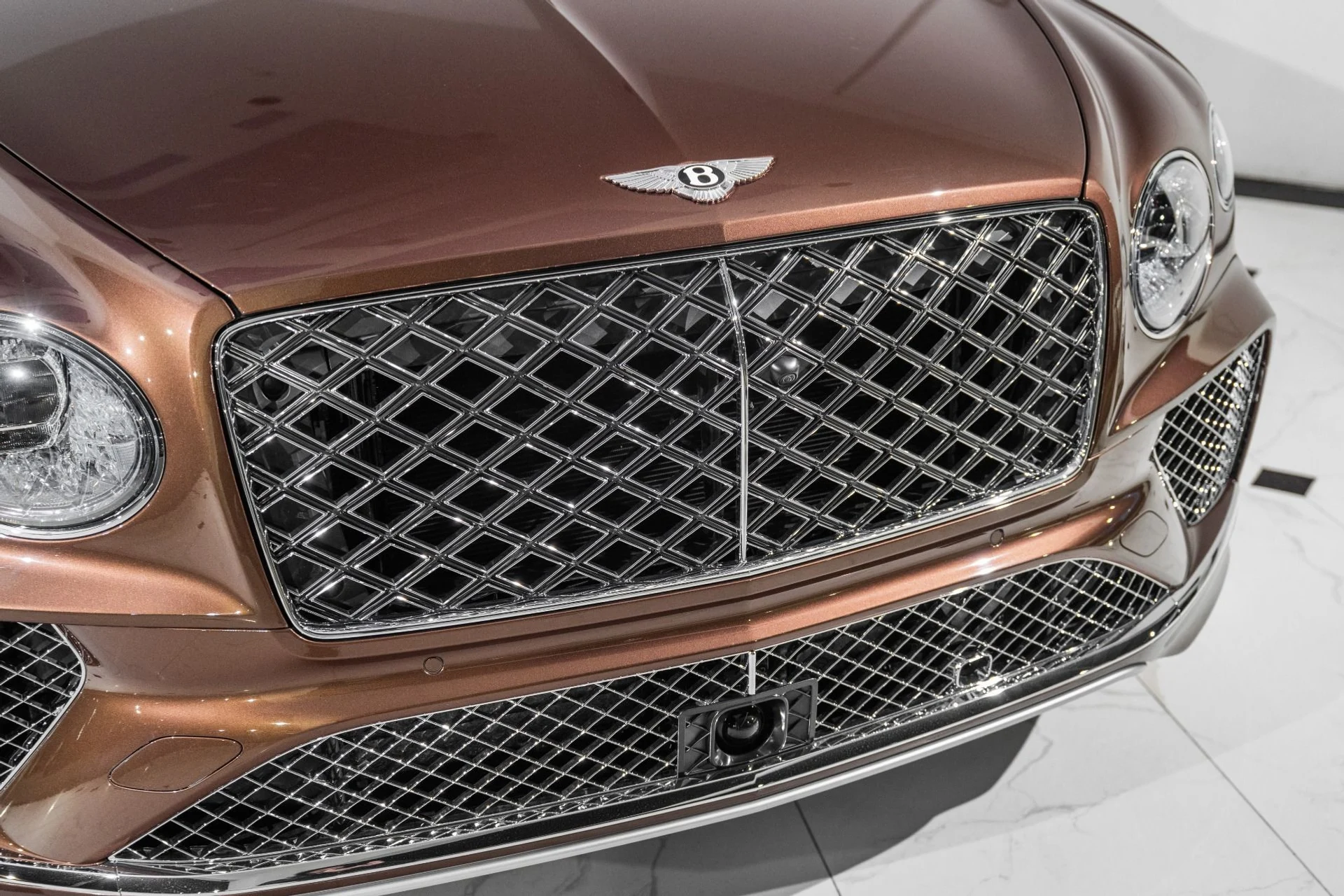 mph012_2038623013_Used_2025_Bentley_Bentayga_EWB_Mulliner_1762964457_63b17e9079