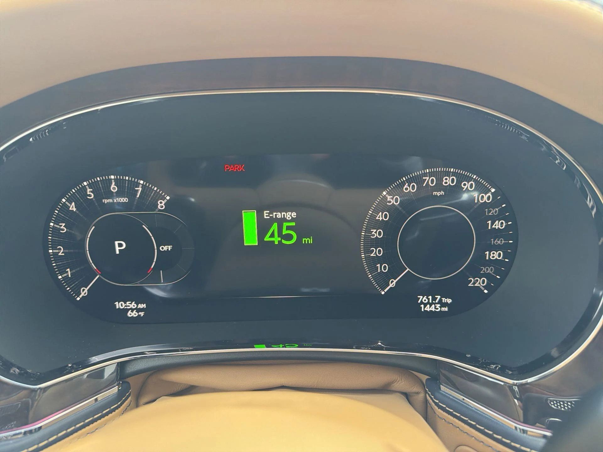 mph012_2041914982_9bb6c3868bf343dfb5d1cc93ababb2dd_5a196e283d