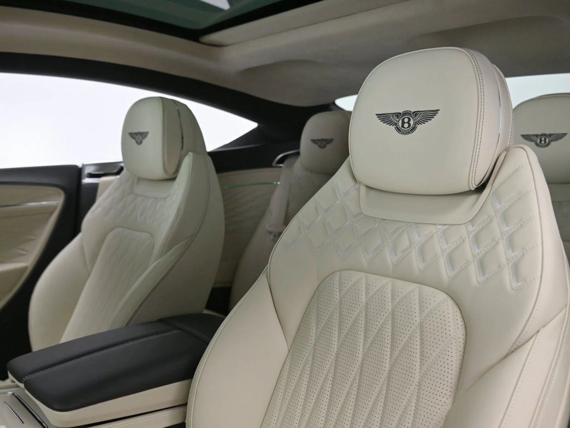 mph012_2042594035_41791e2a2deee2d92fc4a39dac557716_d6d53859b0