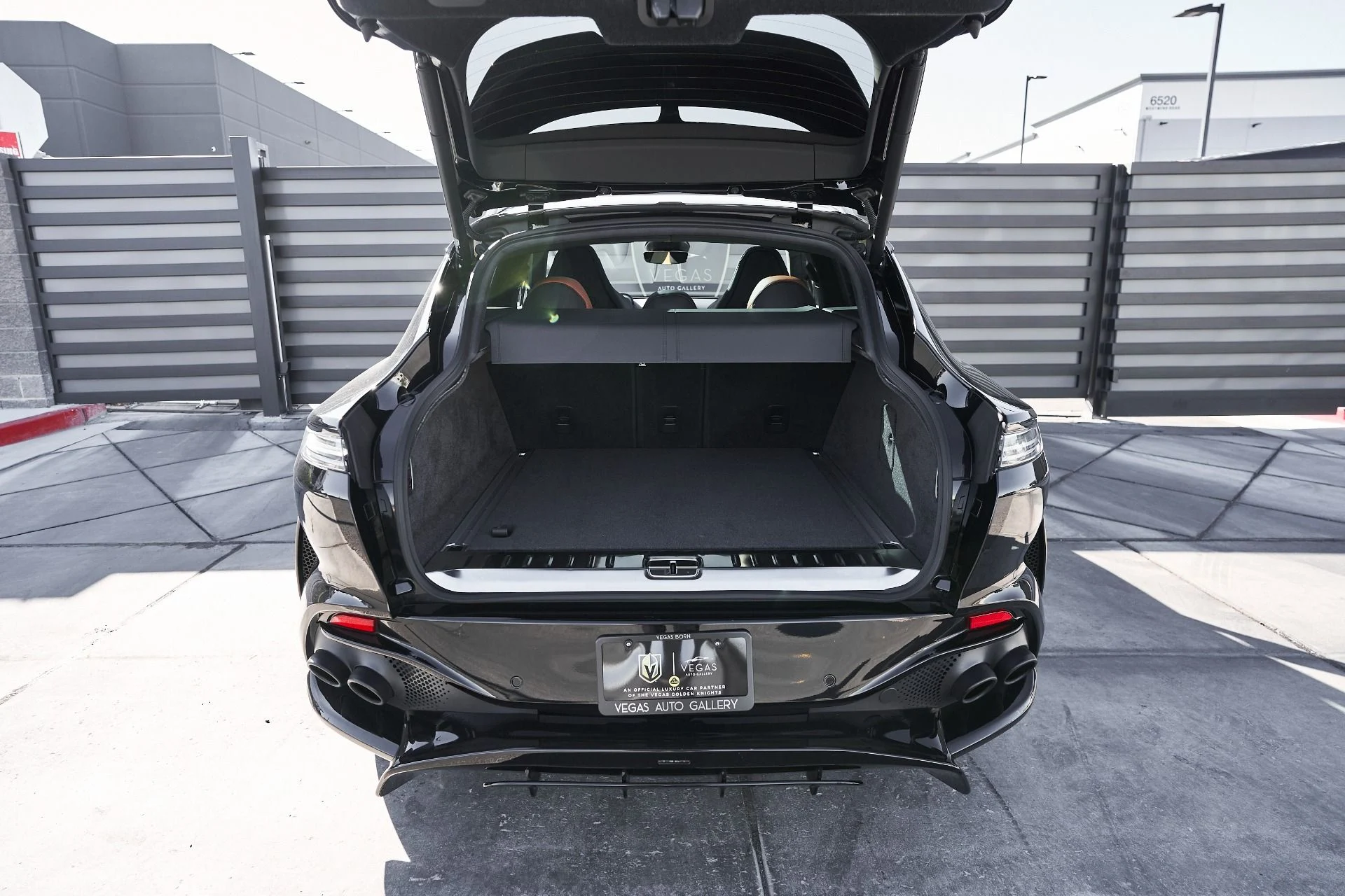 mph012_2053000365_Used_2023_Aston_Martin_DBX_707_1759982280_4a67a49a8a