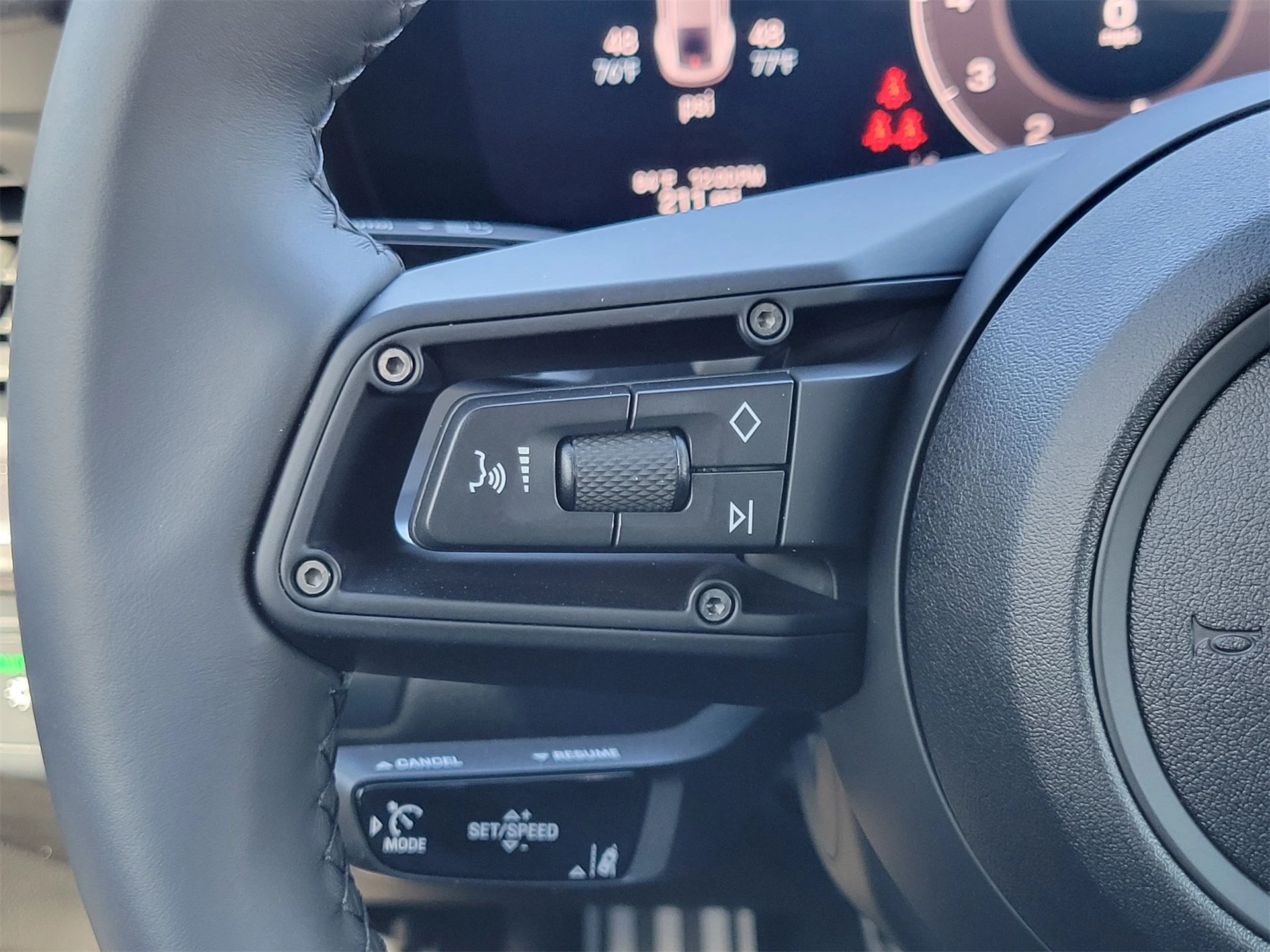 mph012_2059302717_a16813f6c6e61dc456e91ff9d98e159d_9e4fbcddb2