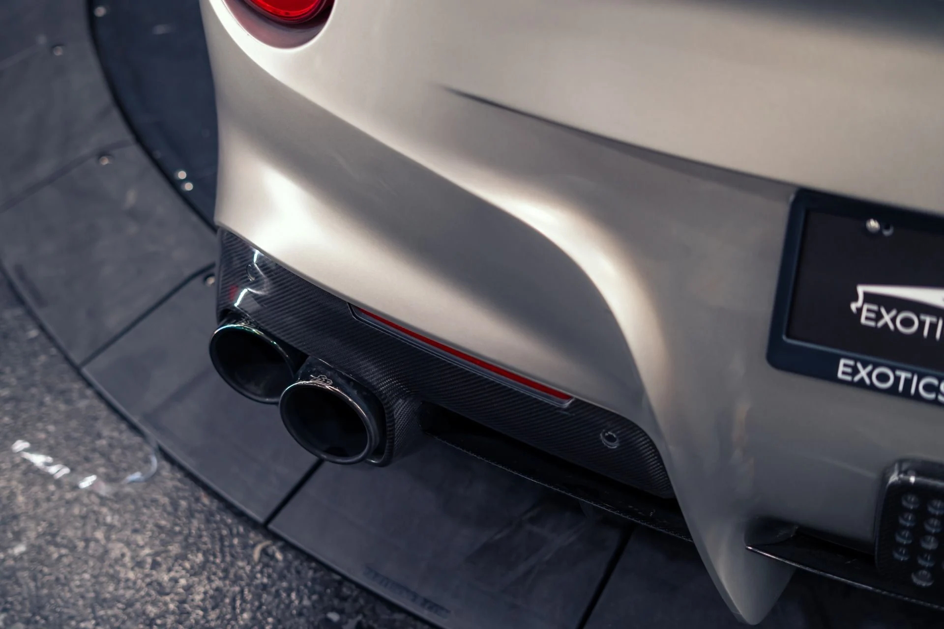 mph012_206022145_Used_2015_Ferrari_F12_Berlinetta_HUGE_455000_MSRP_Factory_Alluminio_Opaco_1781891215_a7a9f5a098