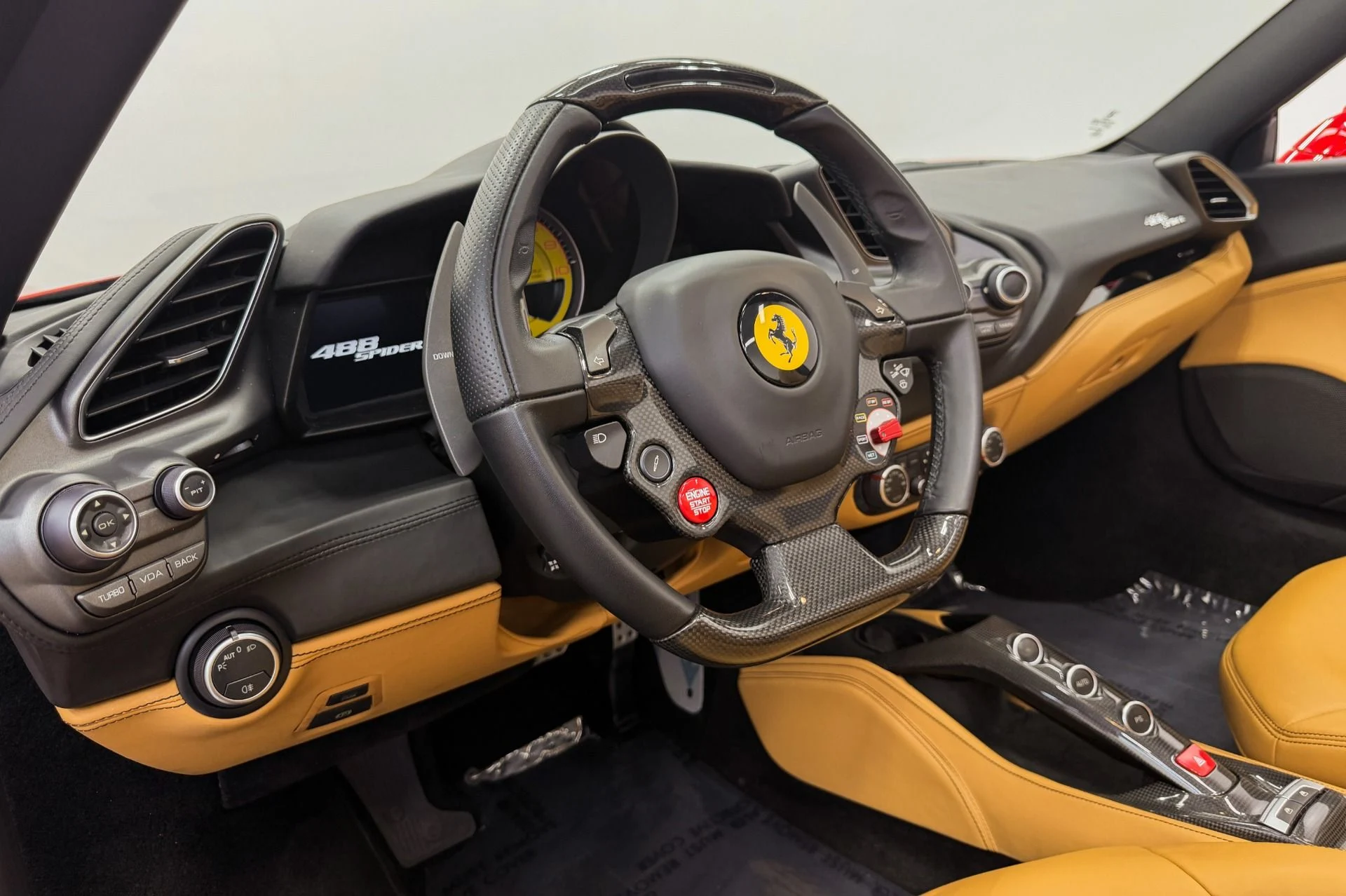 mph012_2062305934_Used_2018_Ferrari_488_Spider_Carbon_Fiber_Steering_Wheel_w_LE_Ds_Daytona_Seats_1784734540_d18714bcc1