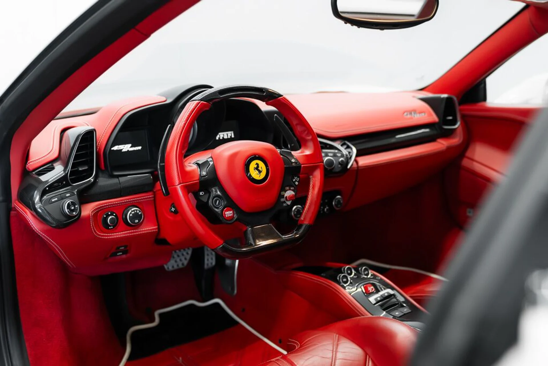 mph012_2070256286_ferrari_458_italia_2013_jpg_v_1754355020_e3596ed7fe