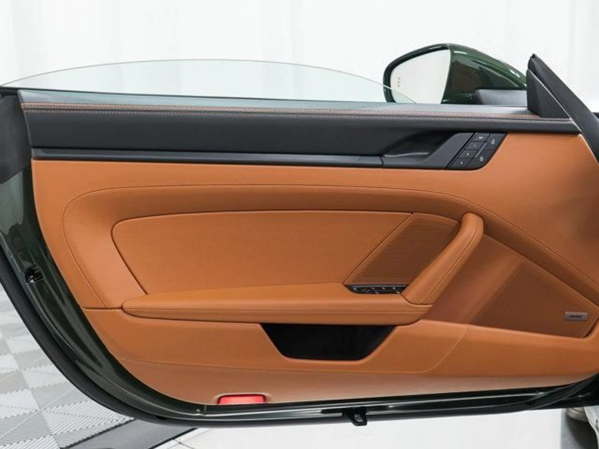 mph012_2070860504_FMS_2_Pl_Go_Obpf0_MRG_Am3vo_Vi_RKC_0_f3943daa44