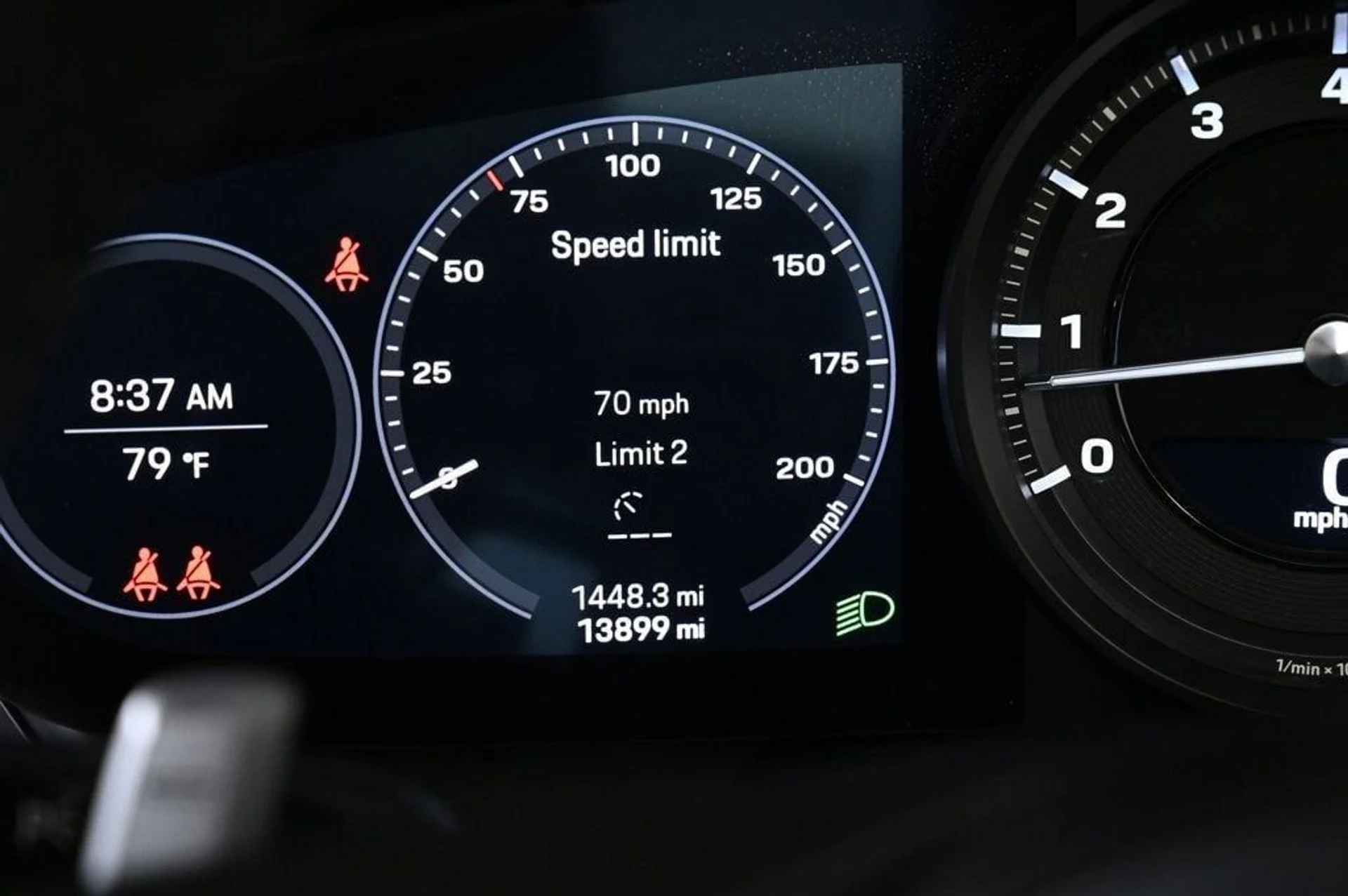 mph012_2071254717_9137d00cd1d54371aec73bf64b1779c8_09eda17f13