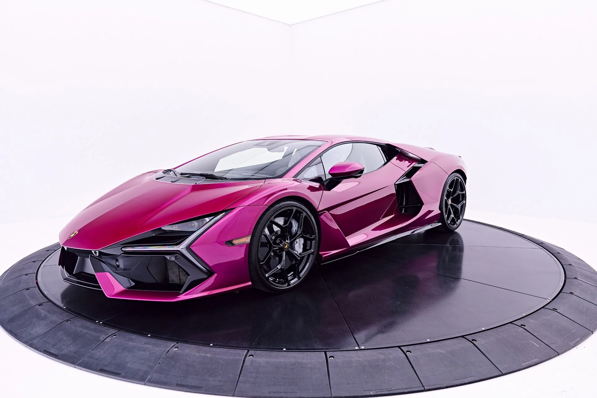 mph012_207952430_Used_2025_Lamborghini_Revuelto_Base_1782964980_e86a456c9f