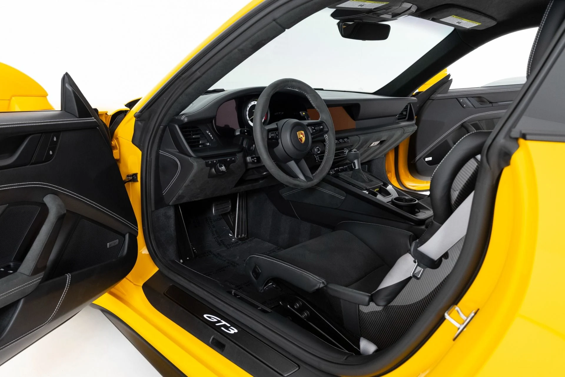 mph012_2081187064_Used_2022_Porsche_911_GT_3_1747960698_e2d0f4377e
