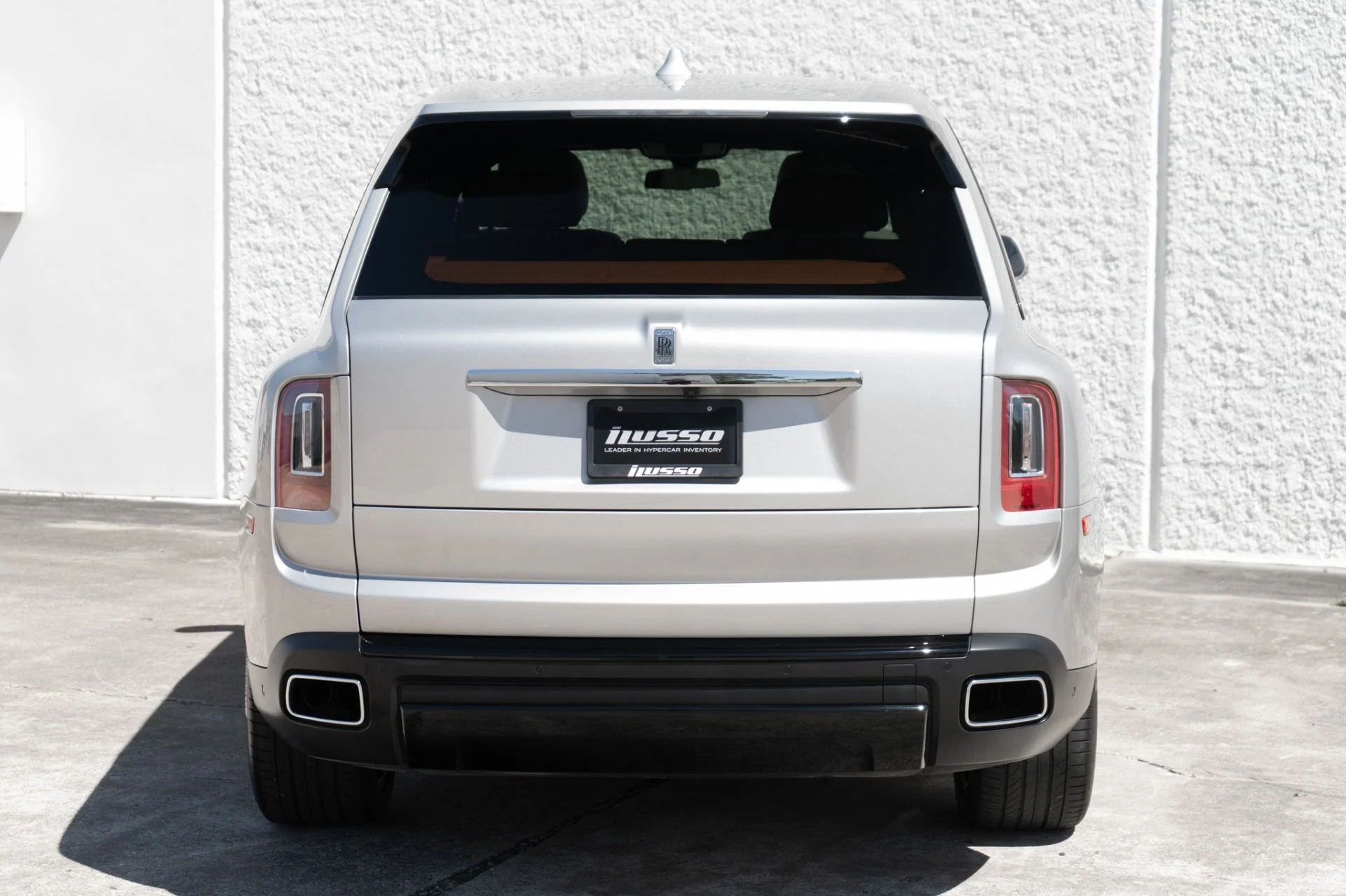 mph012_2082242424_Used_2022_Rolls_Royce_Cullinan_1773433397_fad6d82c6e