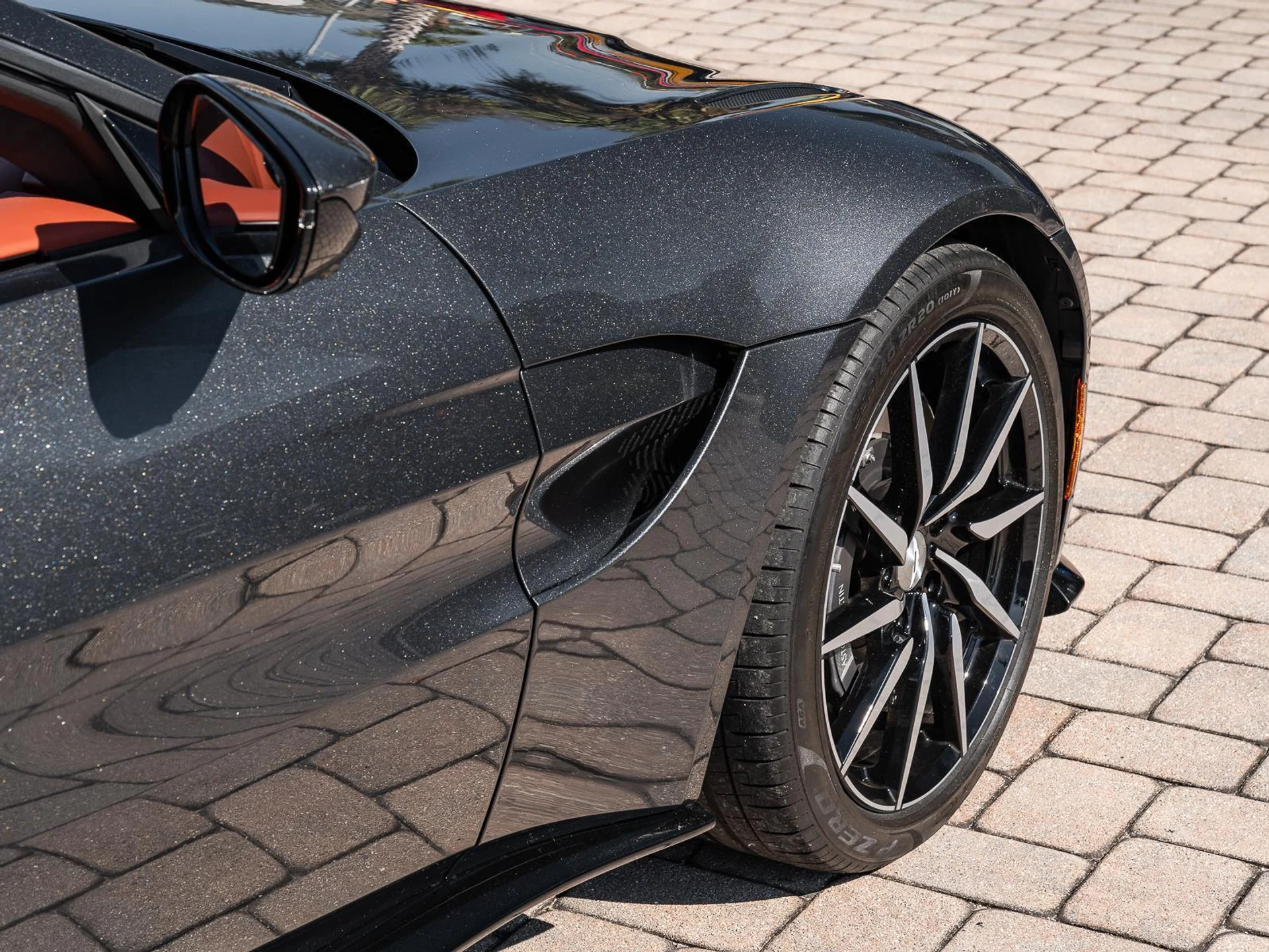 mph012_2083031435_Used_2021_Aston_Martin_Vantage_Coupe_Automatic_1771064398_7776861820