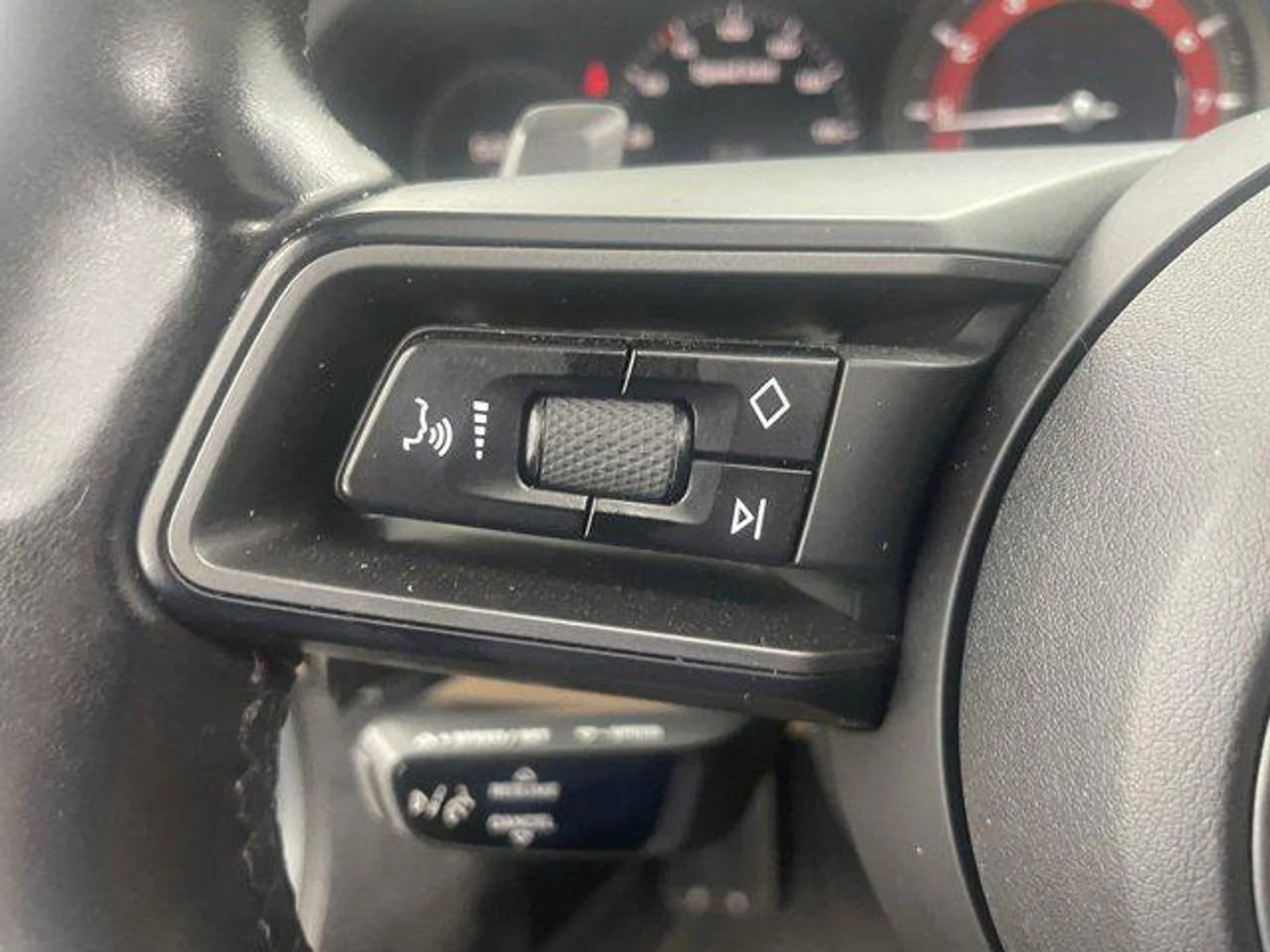 mph012_208427137_H_ly_Autfhqdp_Aejwzo_Jey32q_R_Hs_7d7aeba537