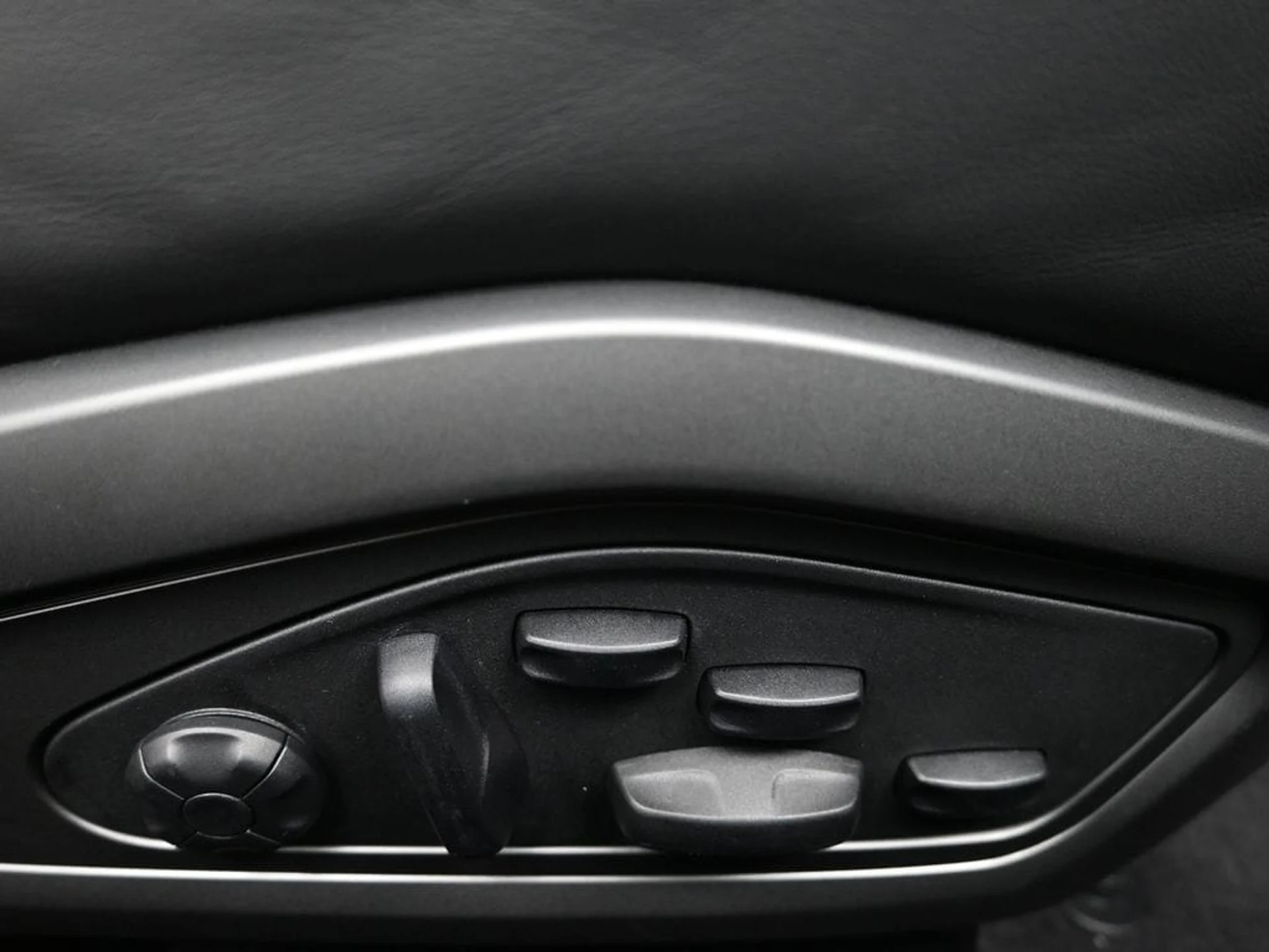 mph012_2087075430_e0211d44d8120d37bf751471091b5dc6x_c883ccf733