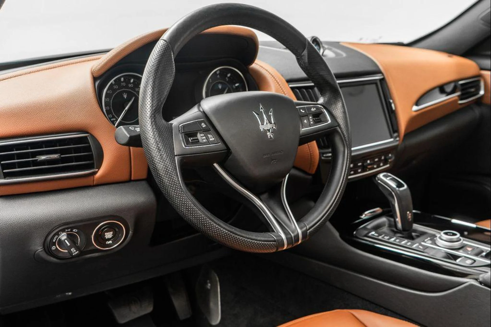 mph012_2087263874_6u_RU_7_NX_Zr_MXPV_Tobs_j_Fe_TC_Xfec_9b0b0734bf