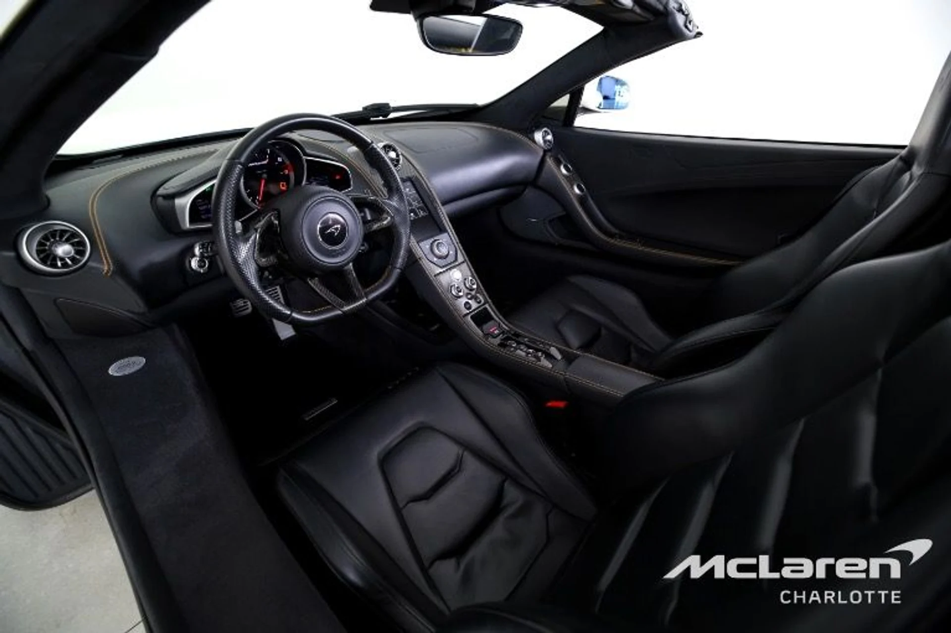 mph012_2088766635_Used_2015_Mc_Laren_650_S_Spider_fbe98c3e69