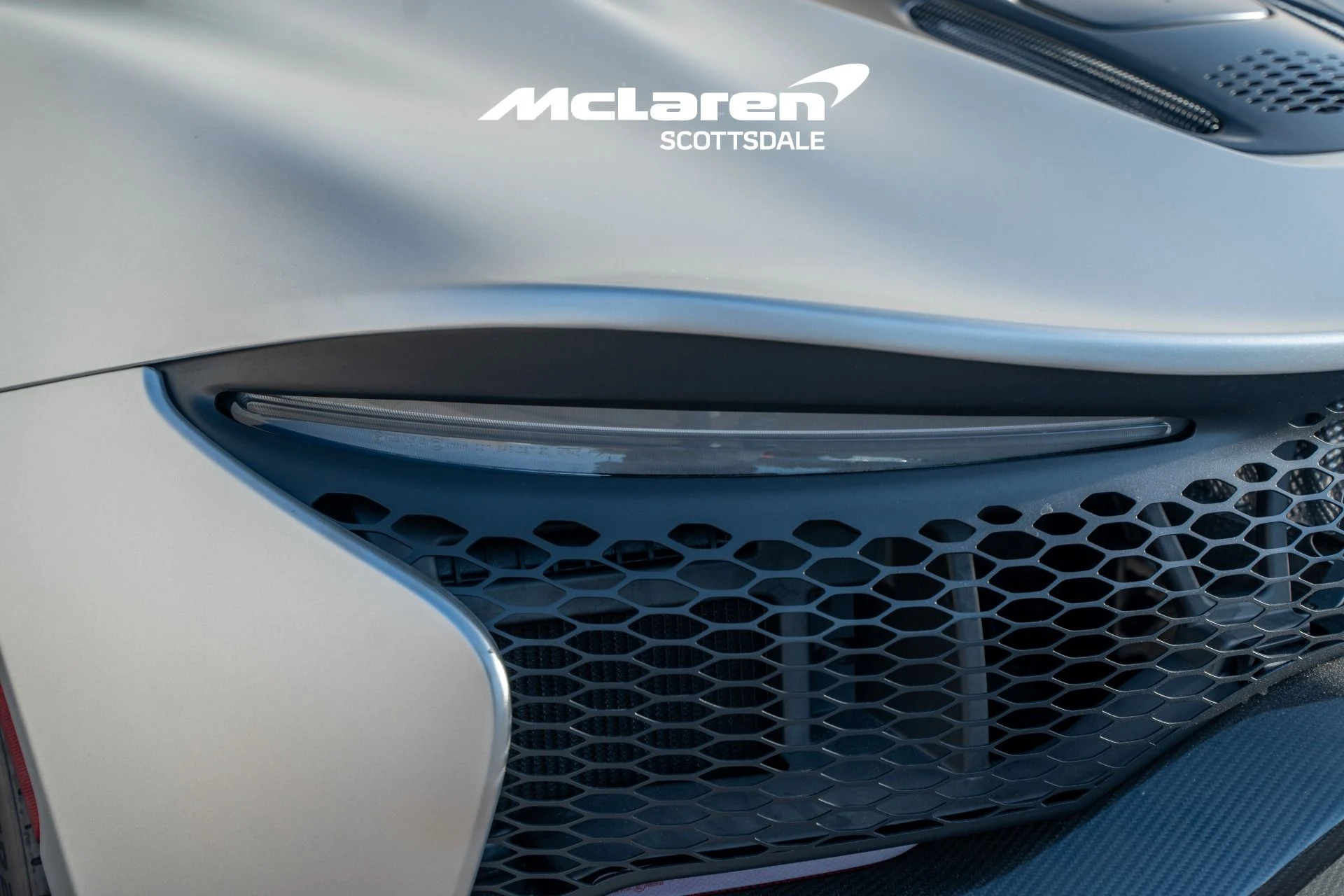 mph012_2090088698_Used_2023_MCLAREN_ARTURA_1766275196_5efccac8fd