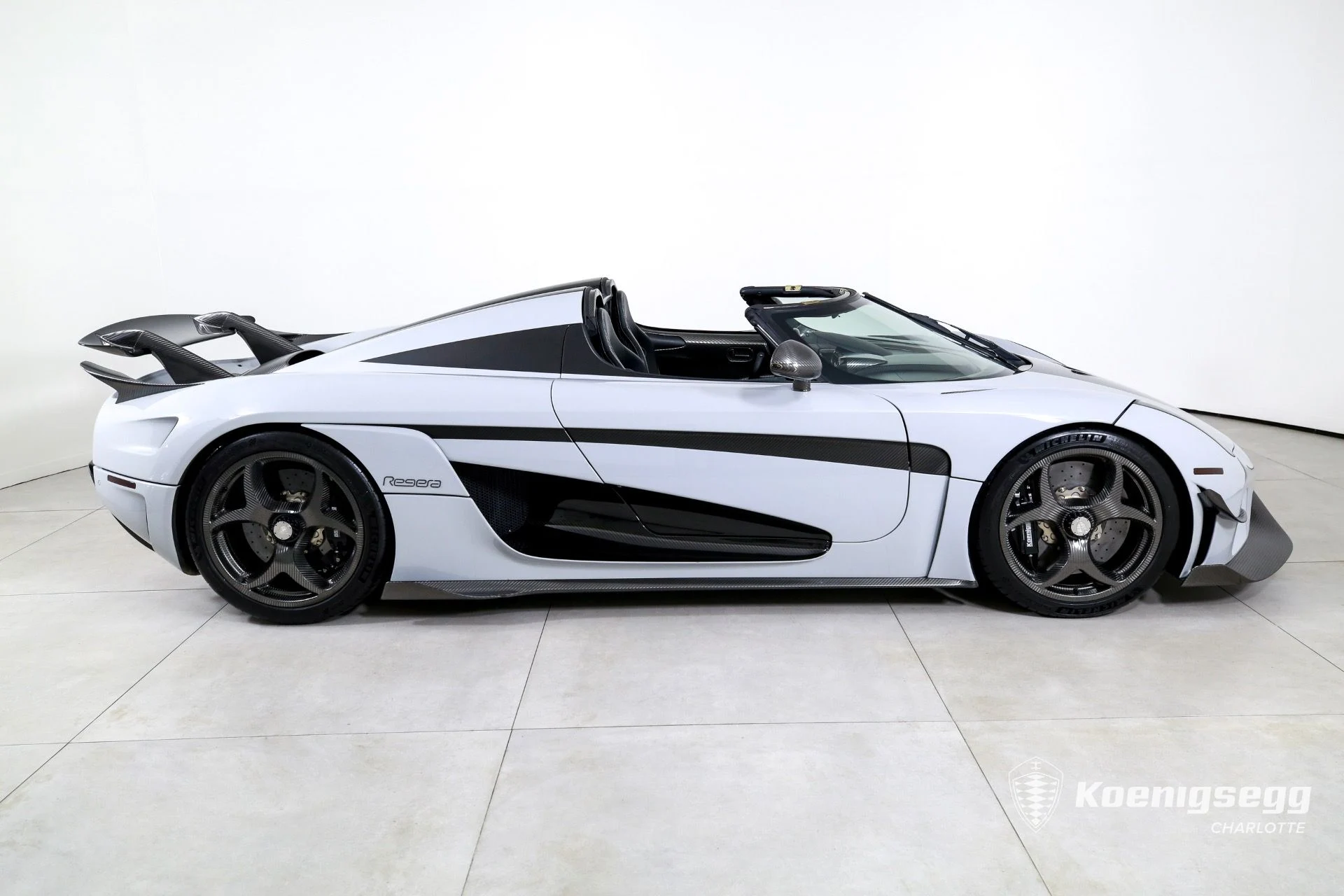 mph012_2091768354_Used_2020_KOENIGSEGG_REGERA_1761057076_b737c121ad