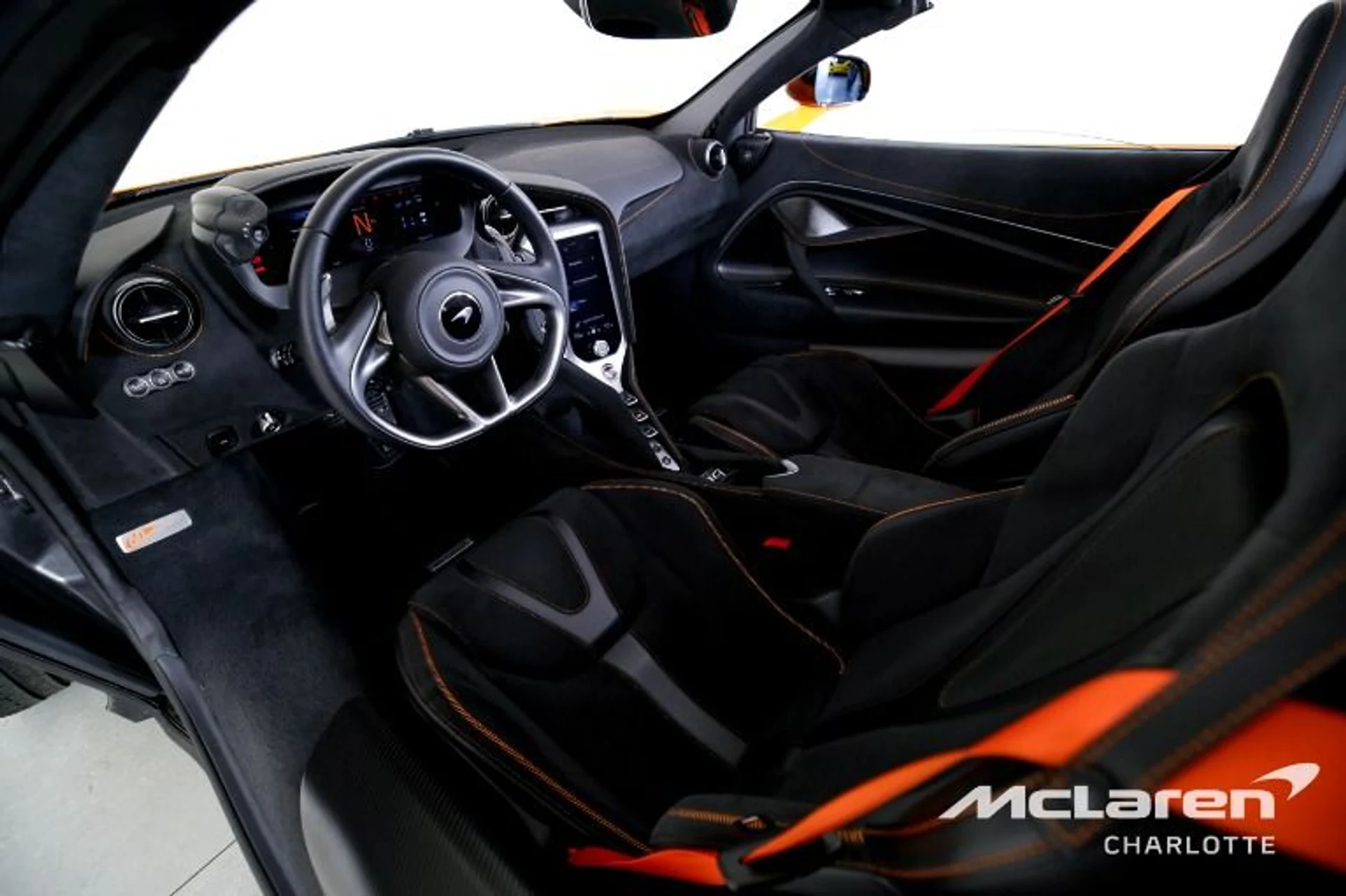 mph012_2098129960_Used_2024_Mc_Laren_750_S_Spider_d3924b0193